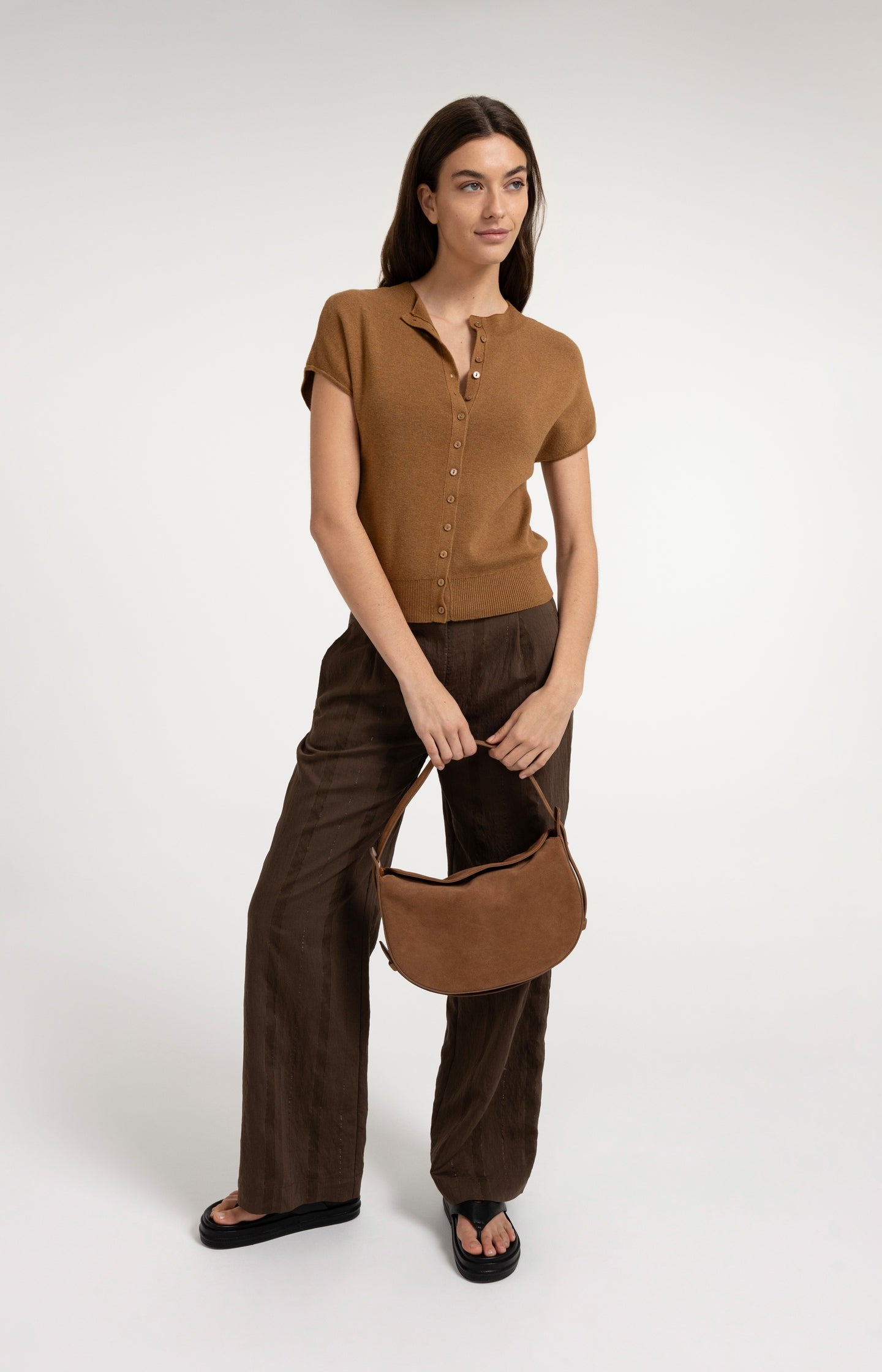 Knitted cardigan with short sleeves and front buttons - Type: lookbook