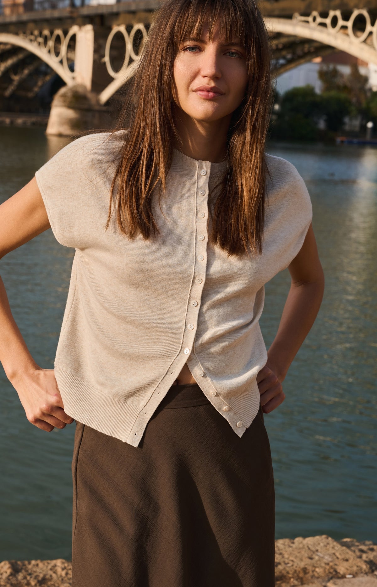 Knitted cardigan with short sleeves and front buttons - Type: lookbook