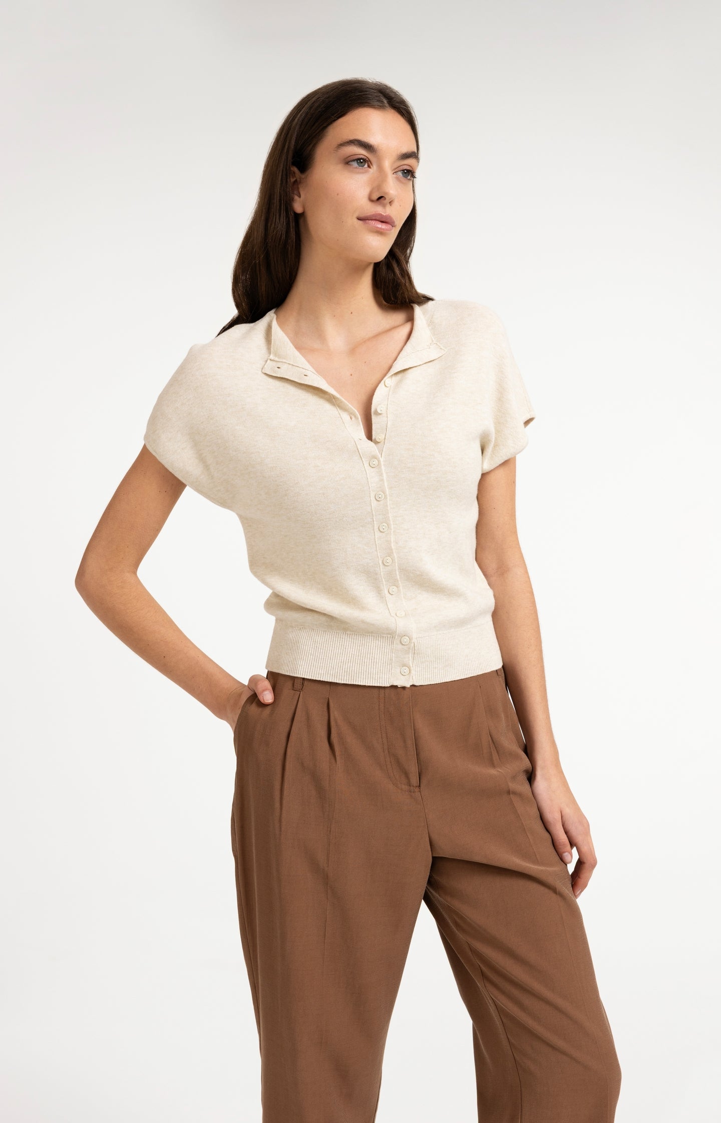 Knitted cardigan with short sleeves and front buttons - Type: lookbook