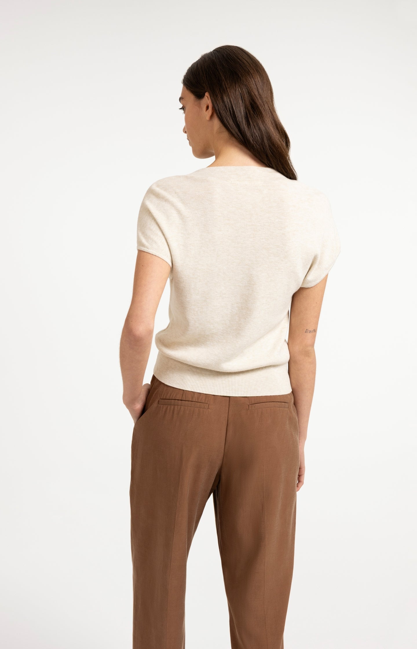 Knitted cardigan with short sleeves and front buttons - Type: lookbook