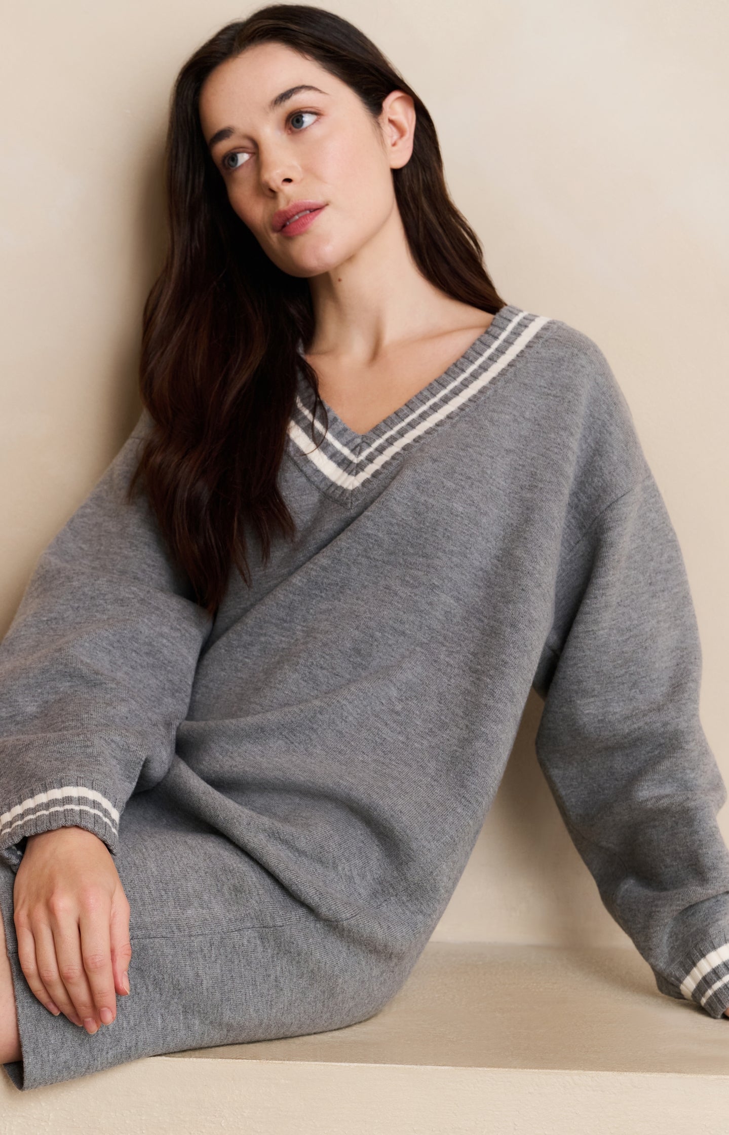 Knitted dress with V-neck and ribbed details