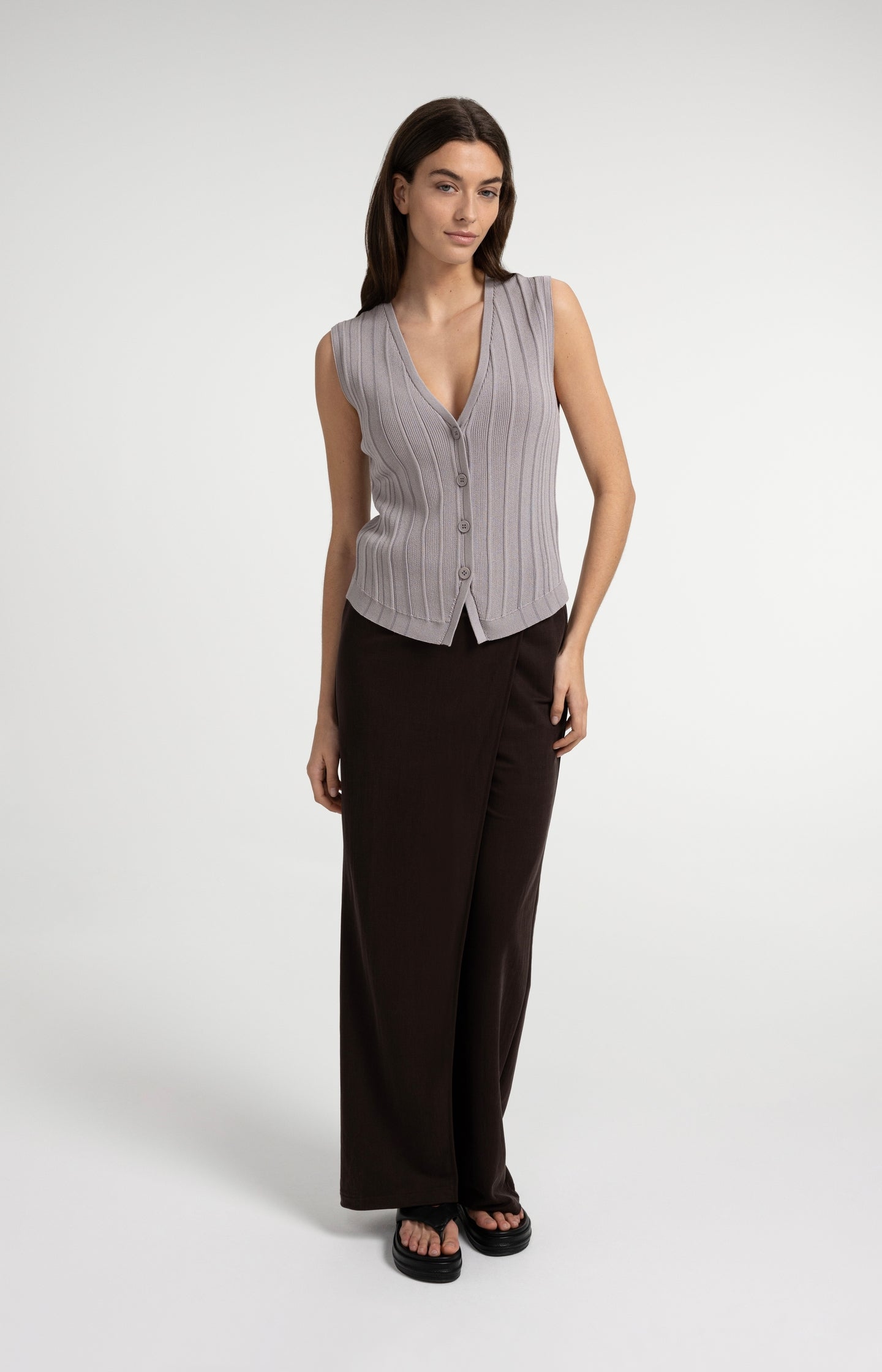 Knitted gilet with V-neck and stripe design