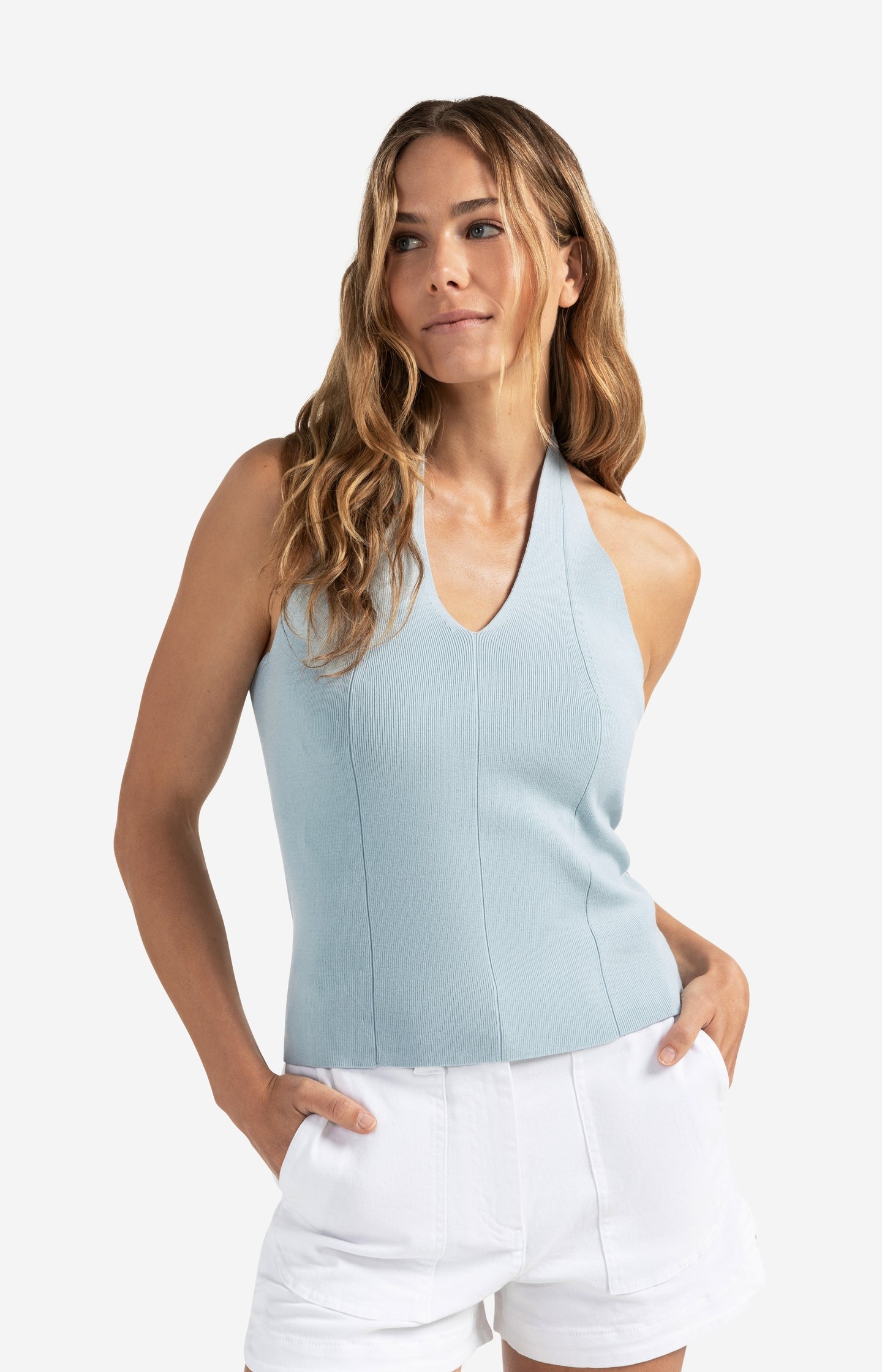 Knitted haltertop with fitted fit