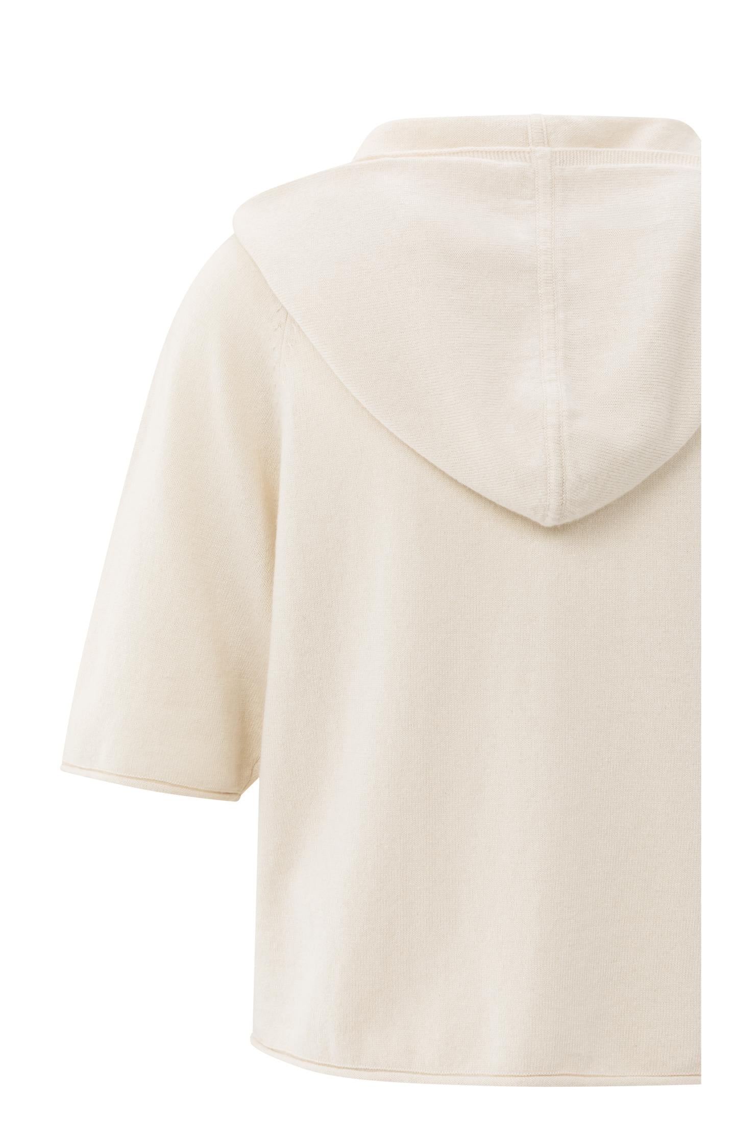Knitted hoodie with short sleeves
