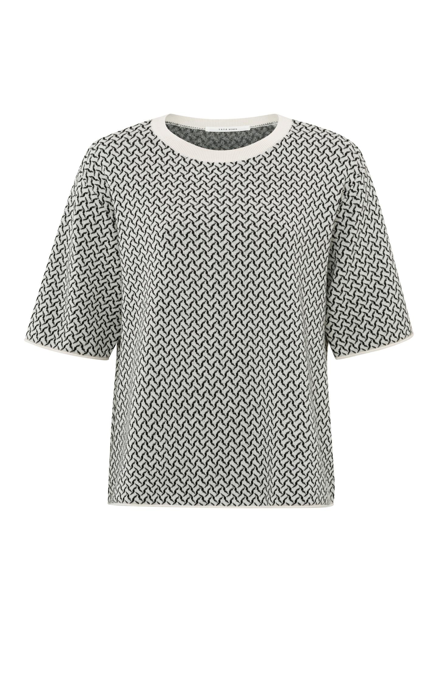 Knitted jacquard sweater with a round neck and short sleeves - Type: product