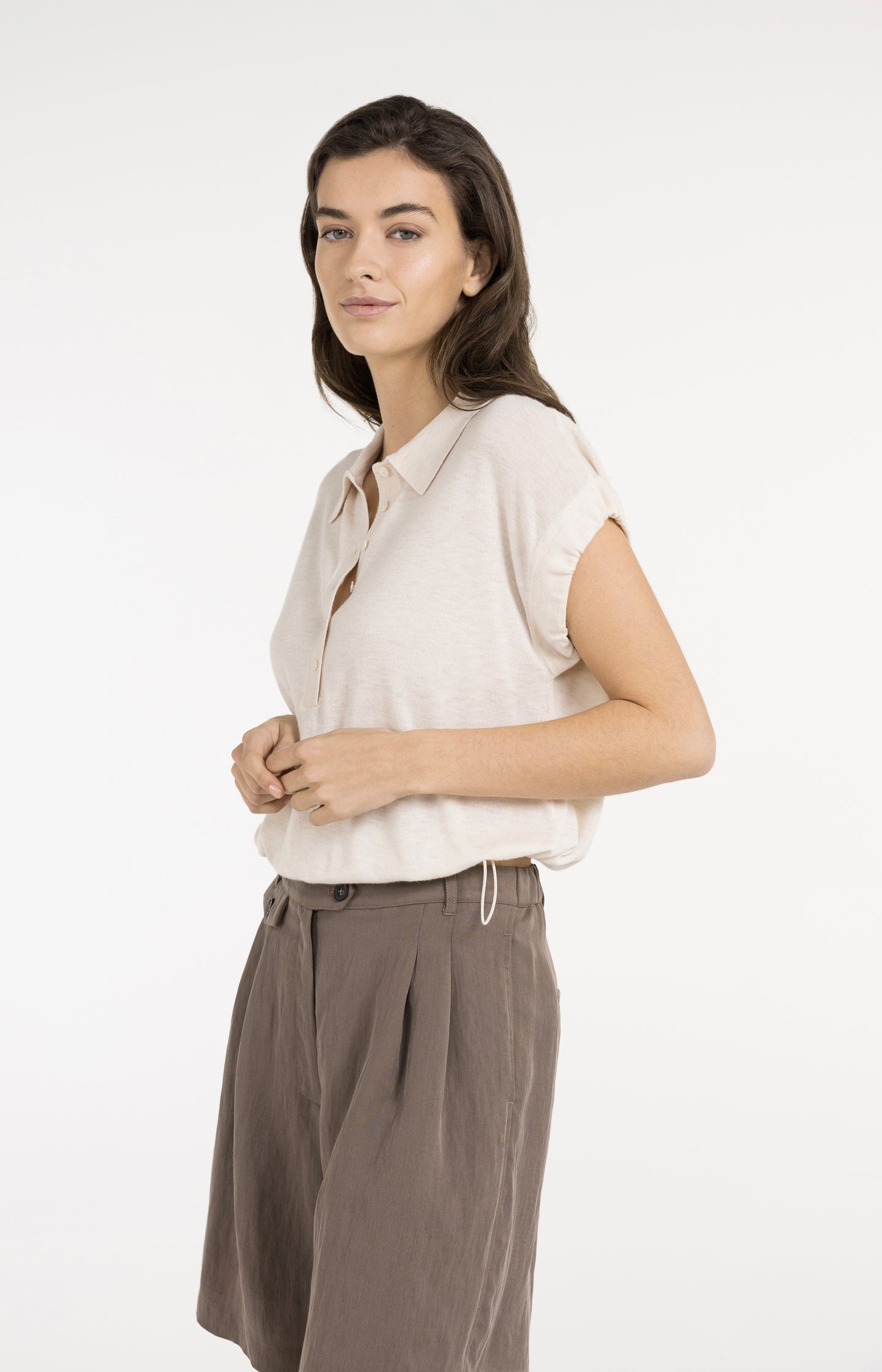 Knitted polo with drawstring hem - Type: lookbook