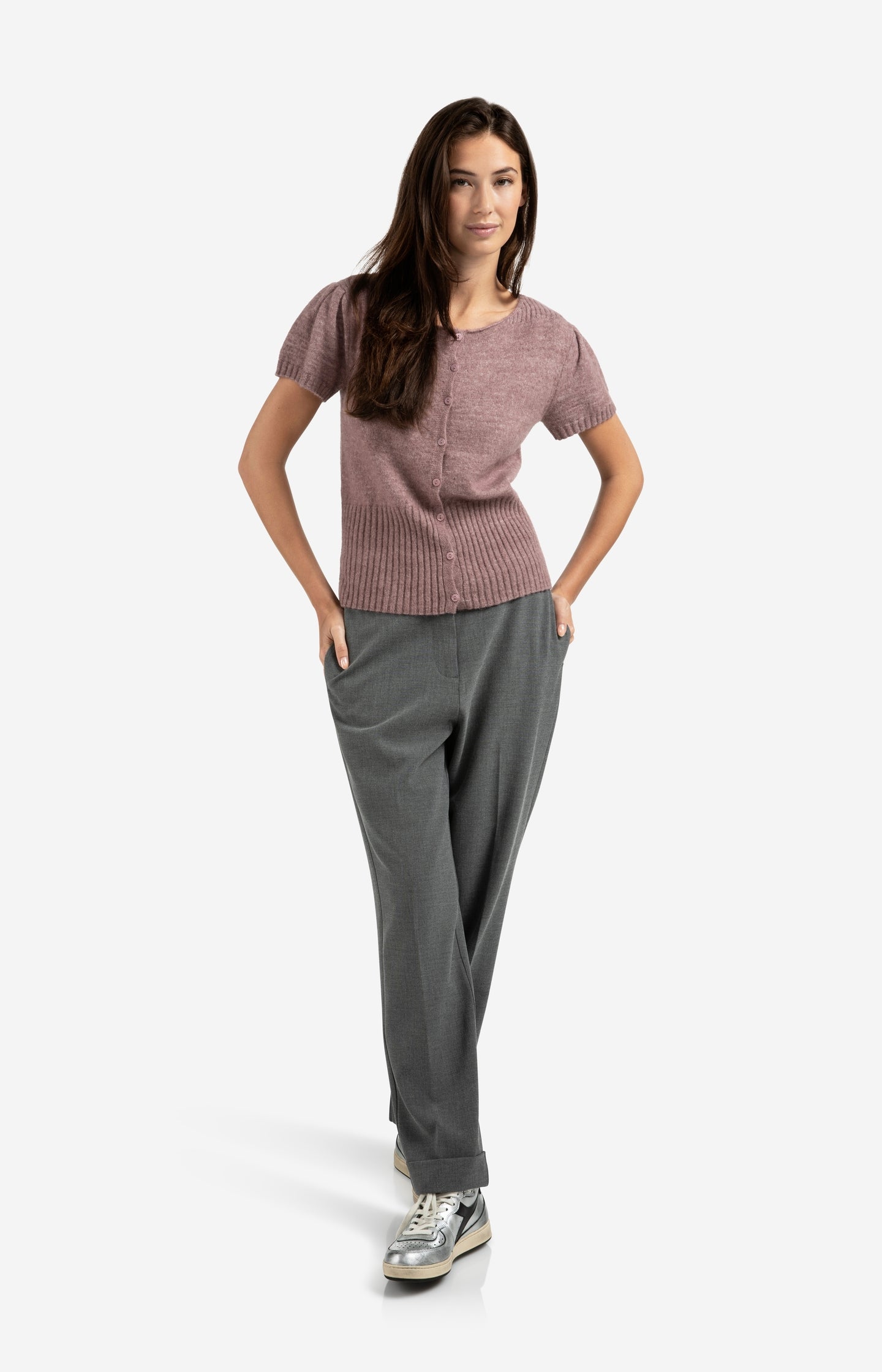 Knitted short sleeve cardigan with rib accents