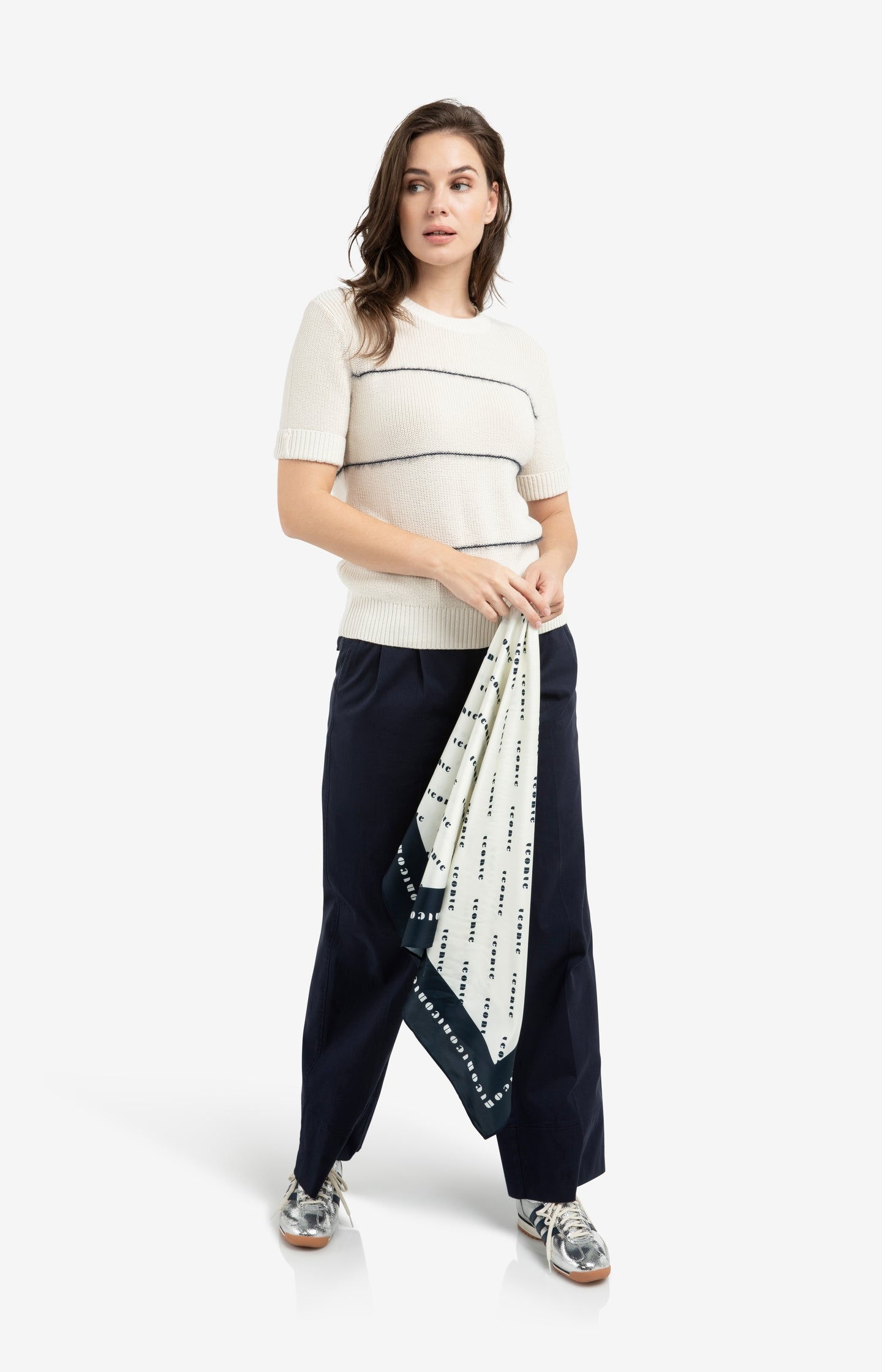 Knitted short sleeve sweater with fuzzy stripes