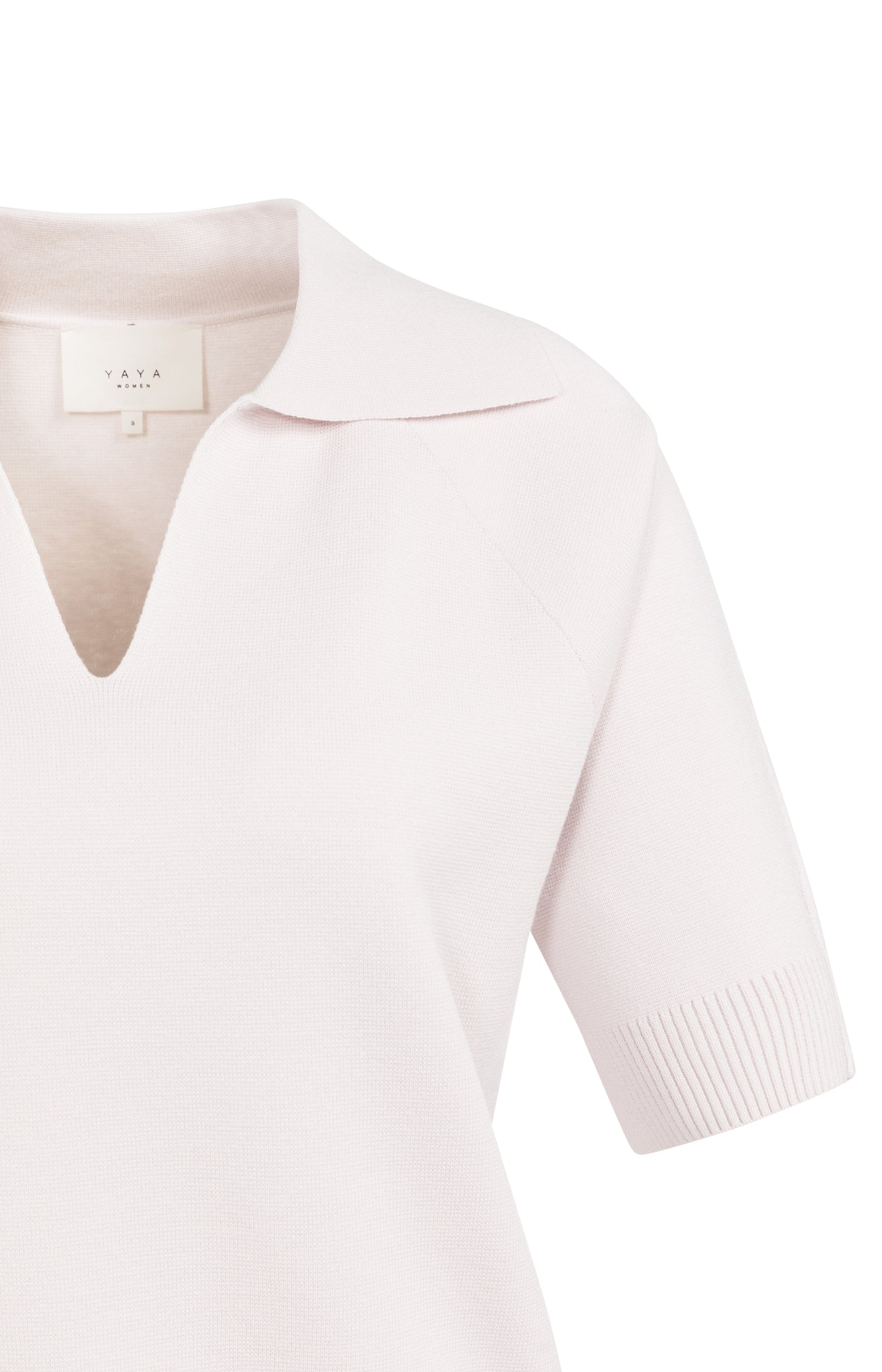 Knitted sweater with collar and short sleeves