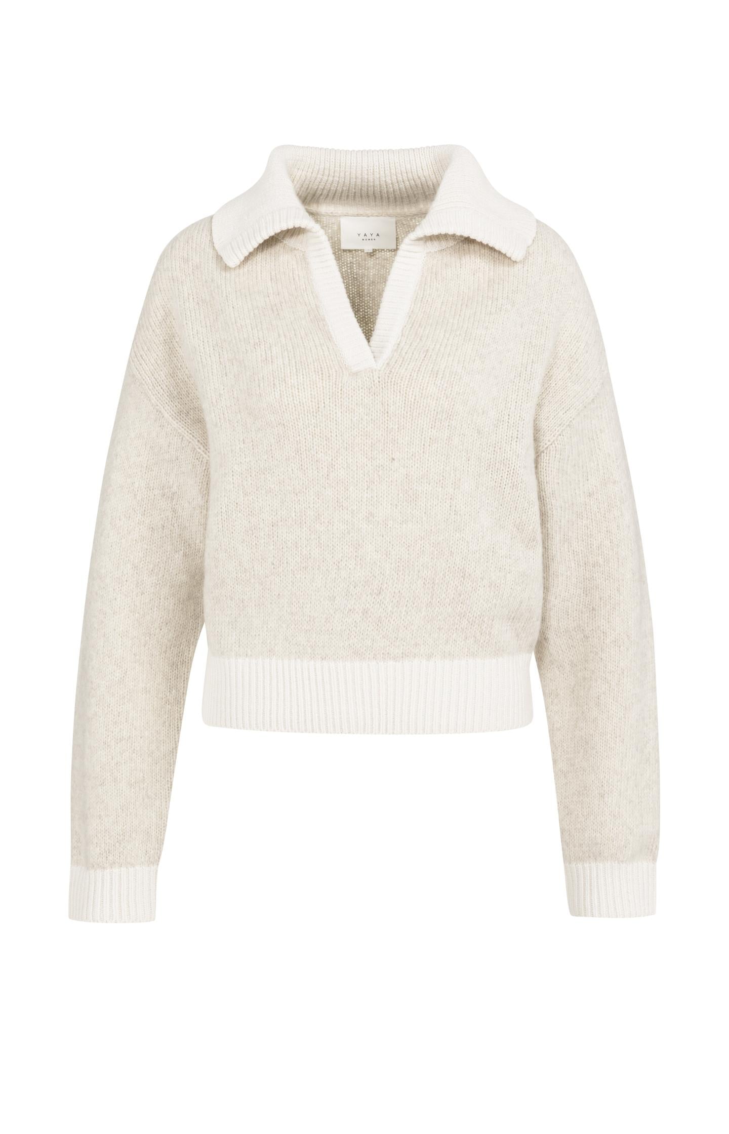 Knitted sweater with contrast collar and trims