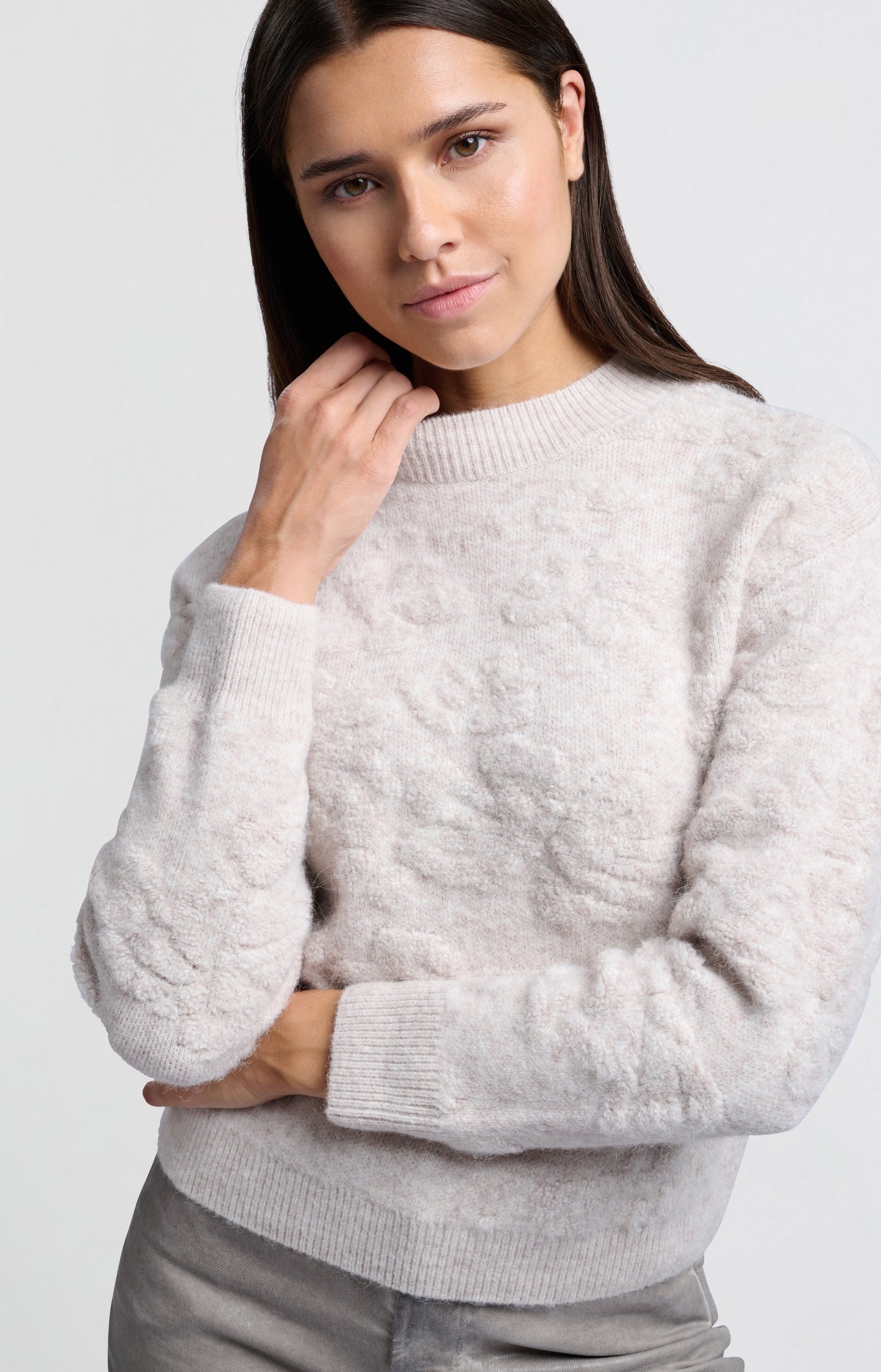 Knitted sweater with floral jacquard and round neck