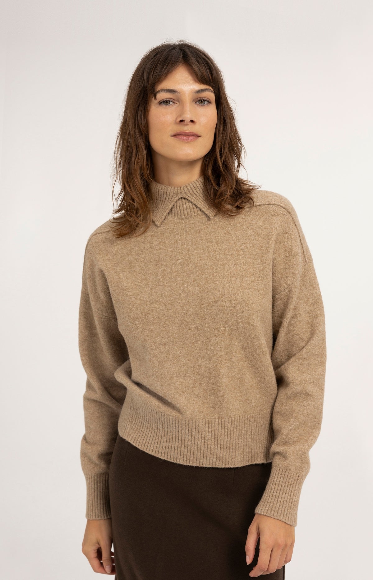 Strickpullover mit Polokragen - Dark Beige Melange