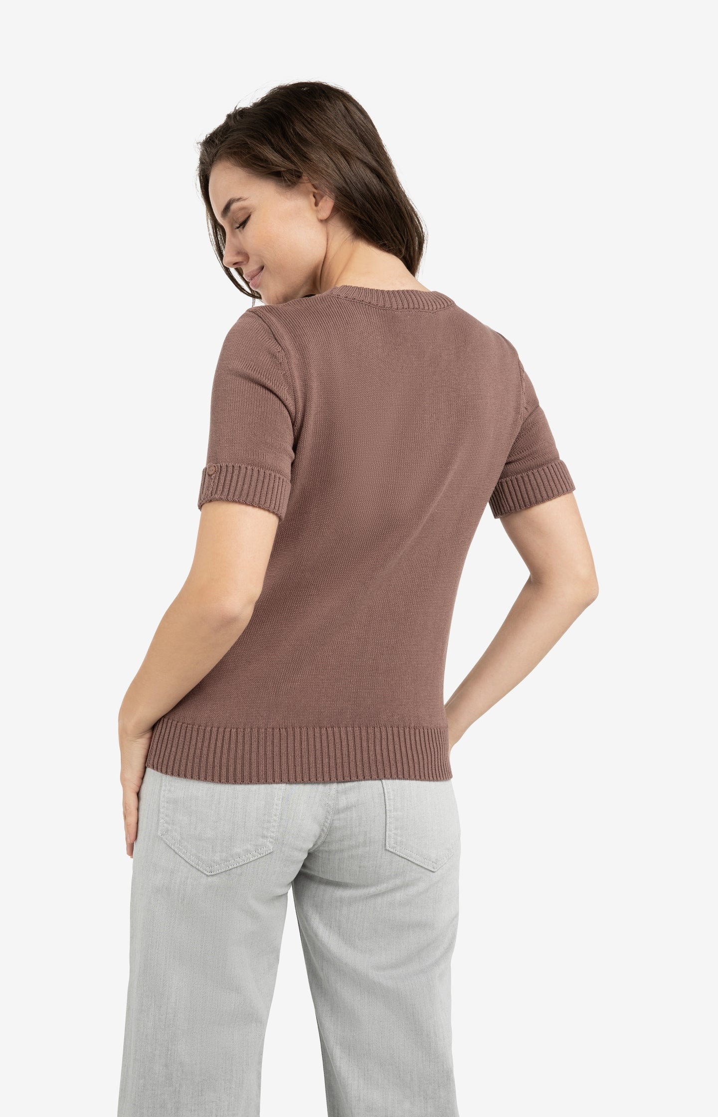 Knitted sweater with rolled-up short sleeves - Type: lookbook