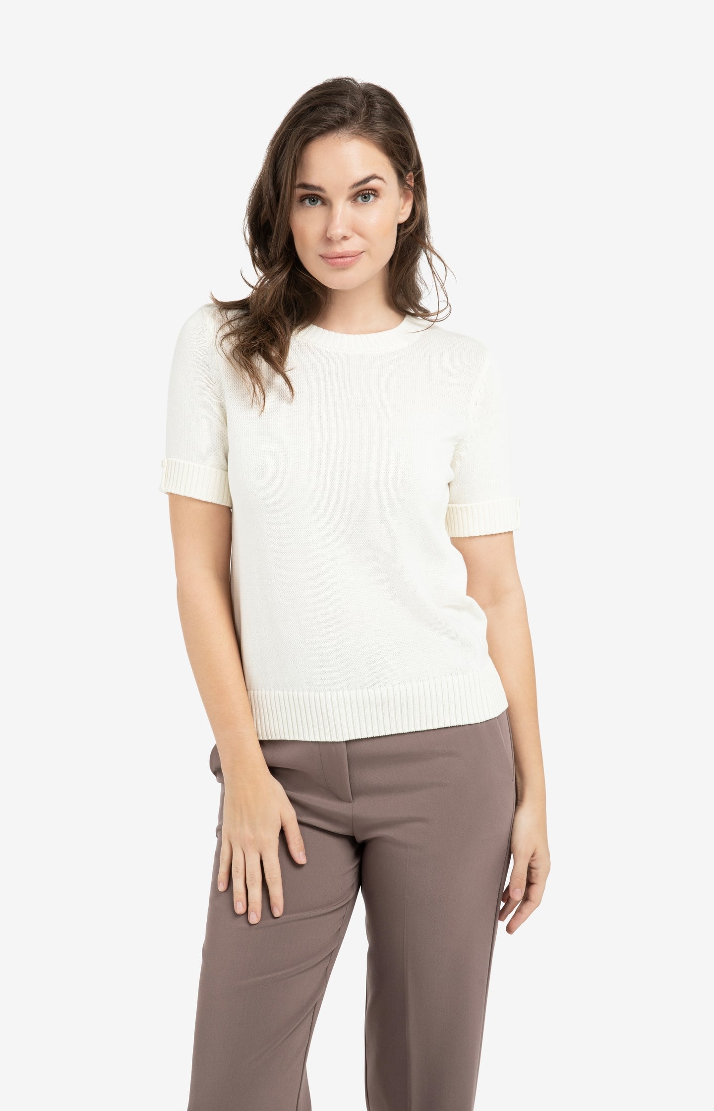 Knitted sweater with rolled-up short sleeves - Type: lookbook