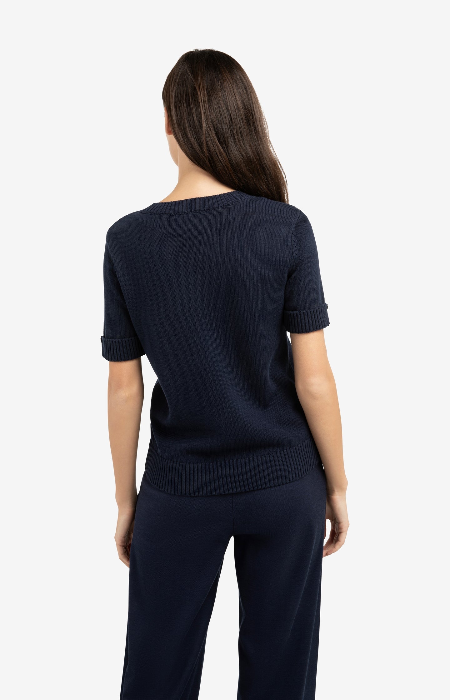 Knitted sweater with rolled-up short sleeves - Type: lookbook