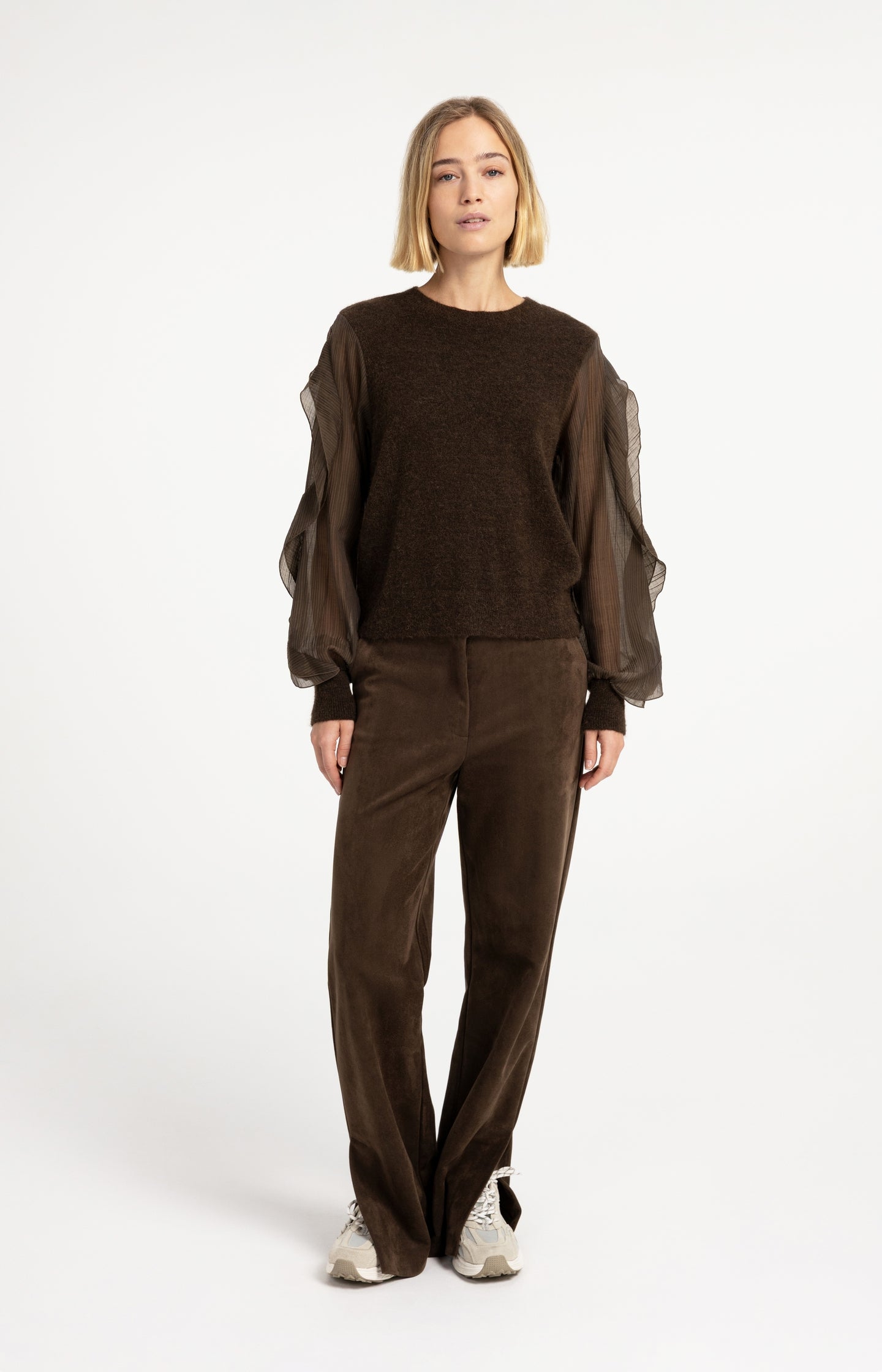 Knitted sweater with ruffle sleeves