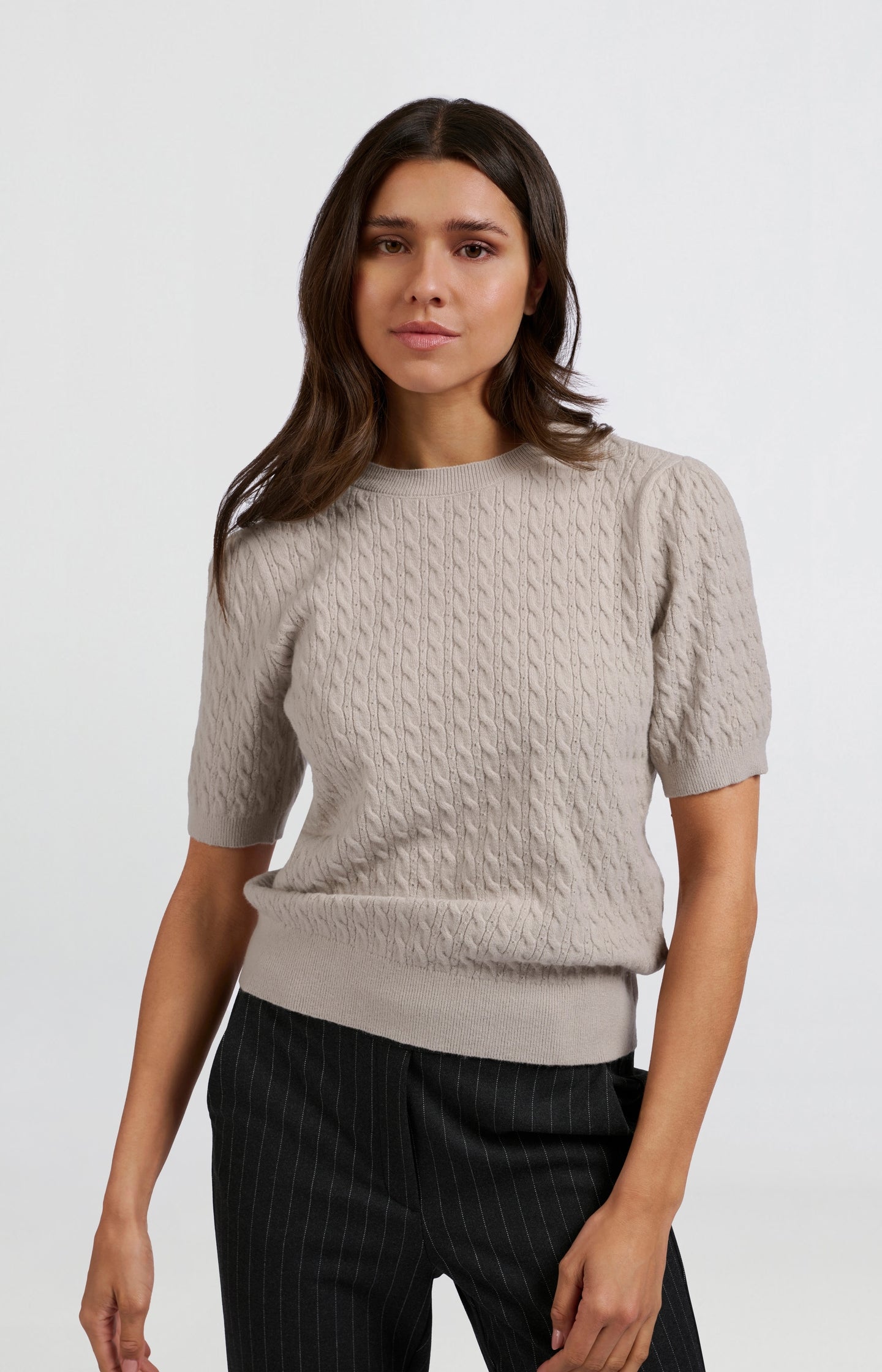 Knitted sweater with short sleeves and cable pattern - Type: lookbook