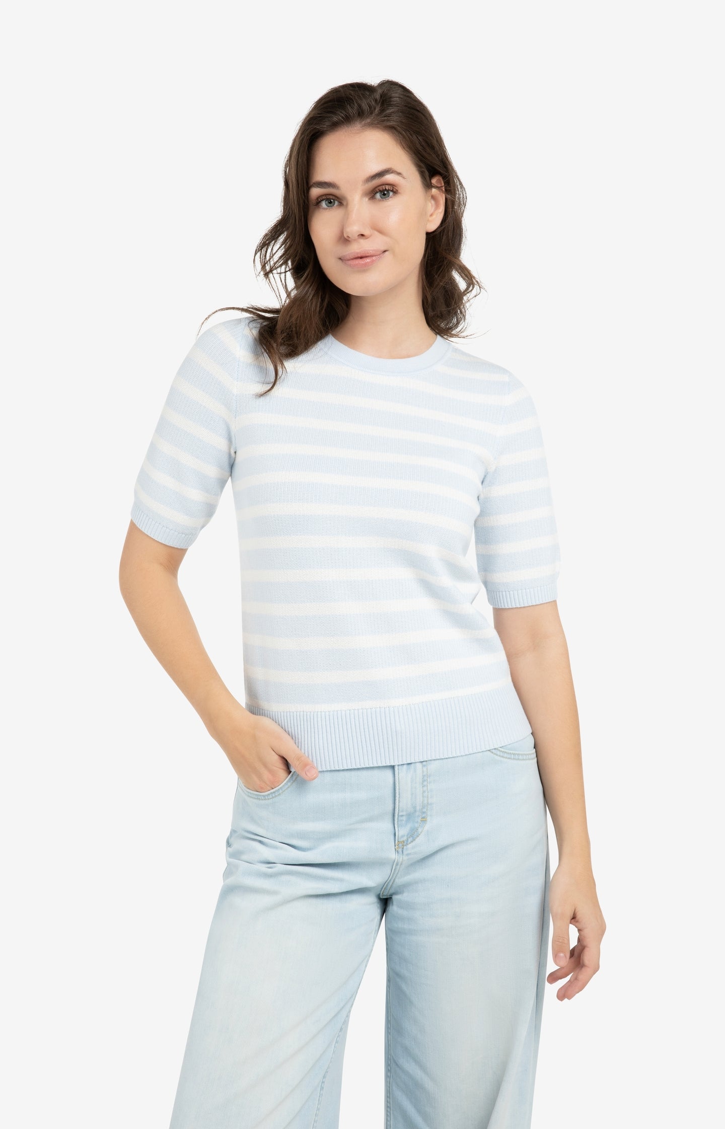 Knitted sweater with stripe pattern and short sleeves - Type: lookbook