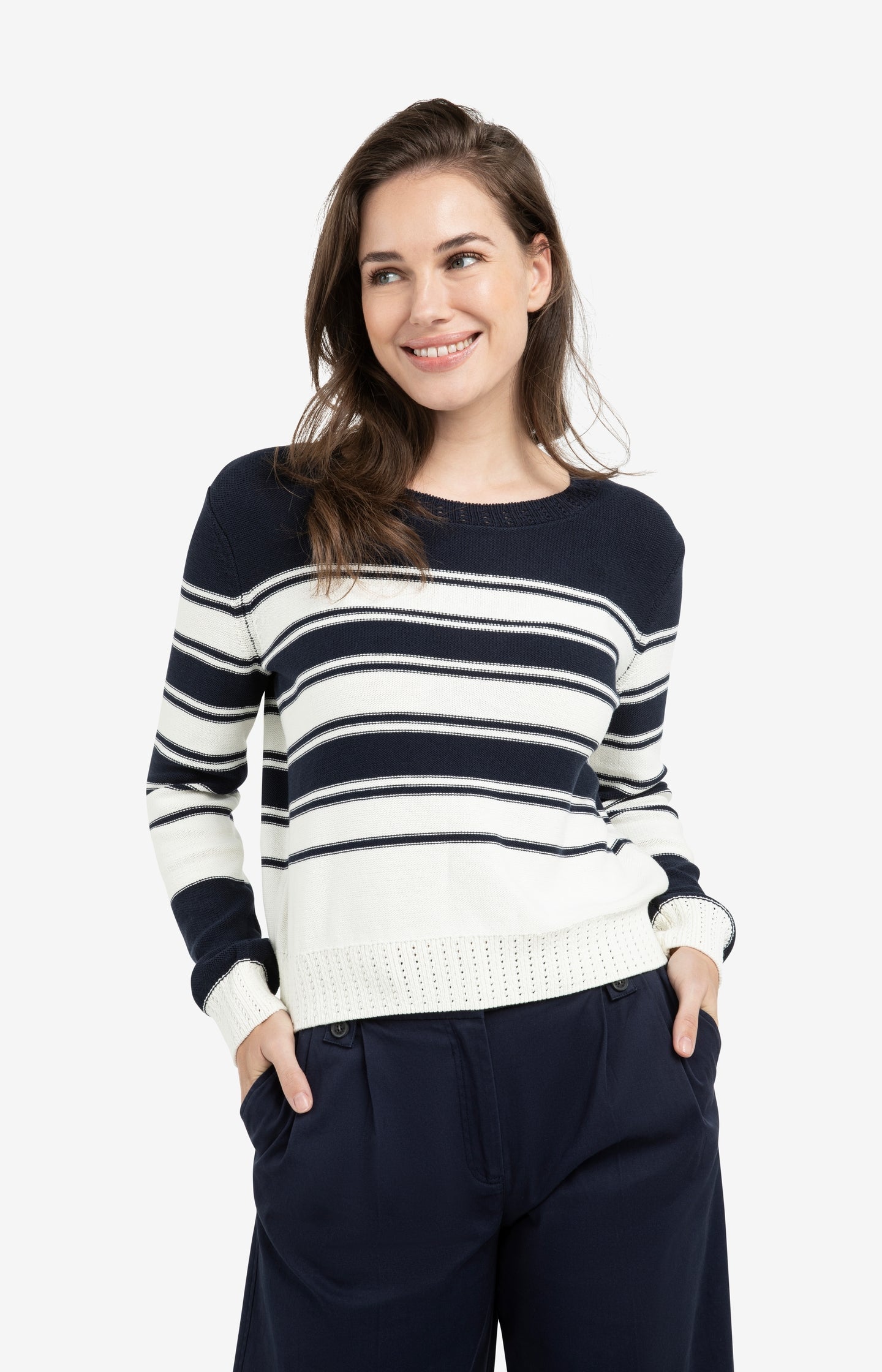 Knitted sweater with stripes and long sleeves