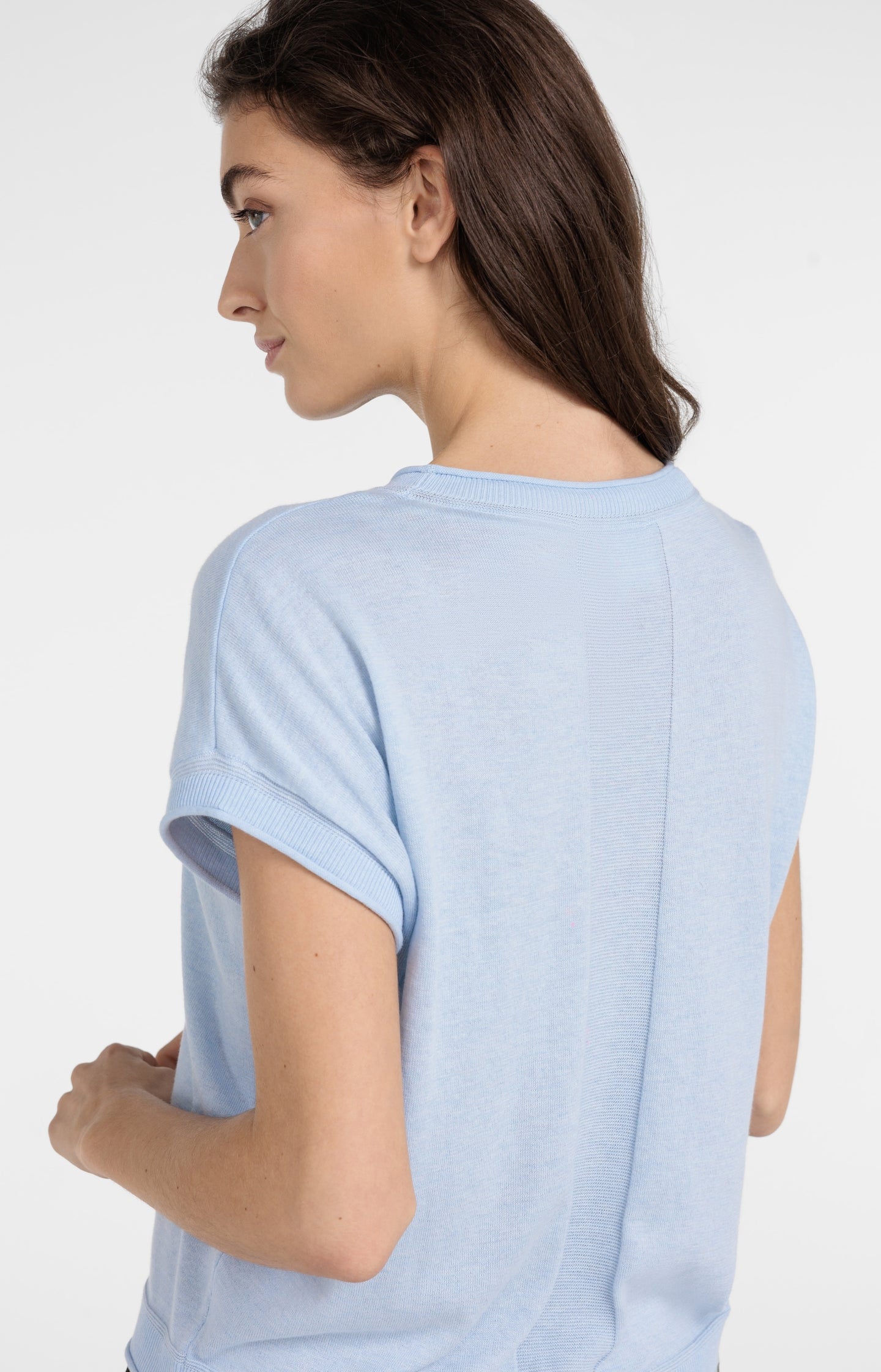 Knitted top with short sleeves and contrasting trims