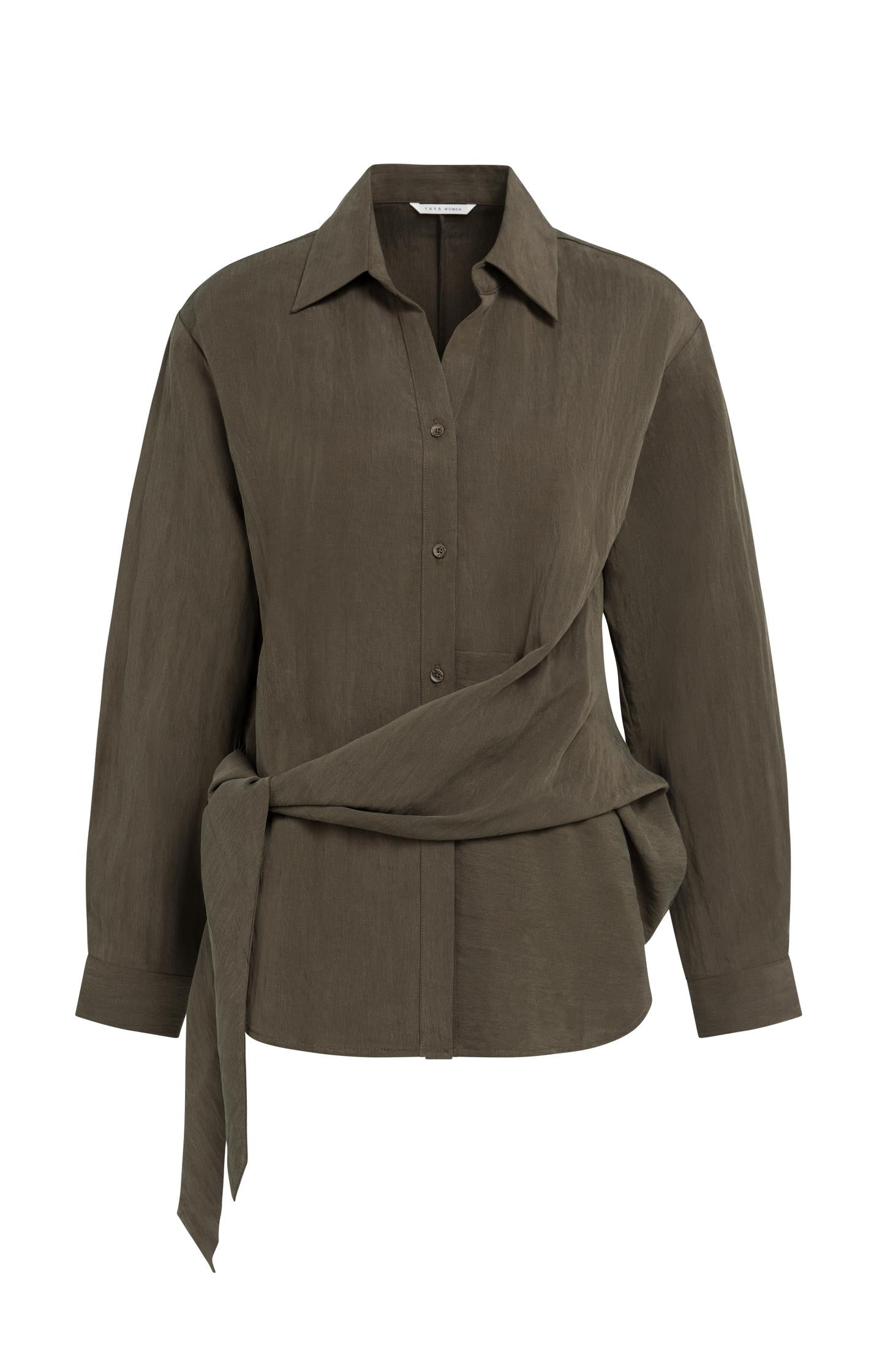 Knotted blouse with long sleeves