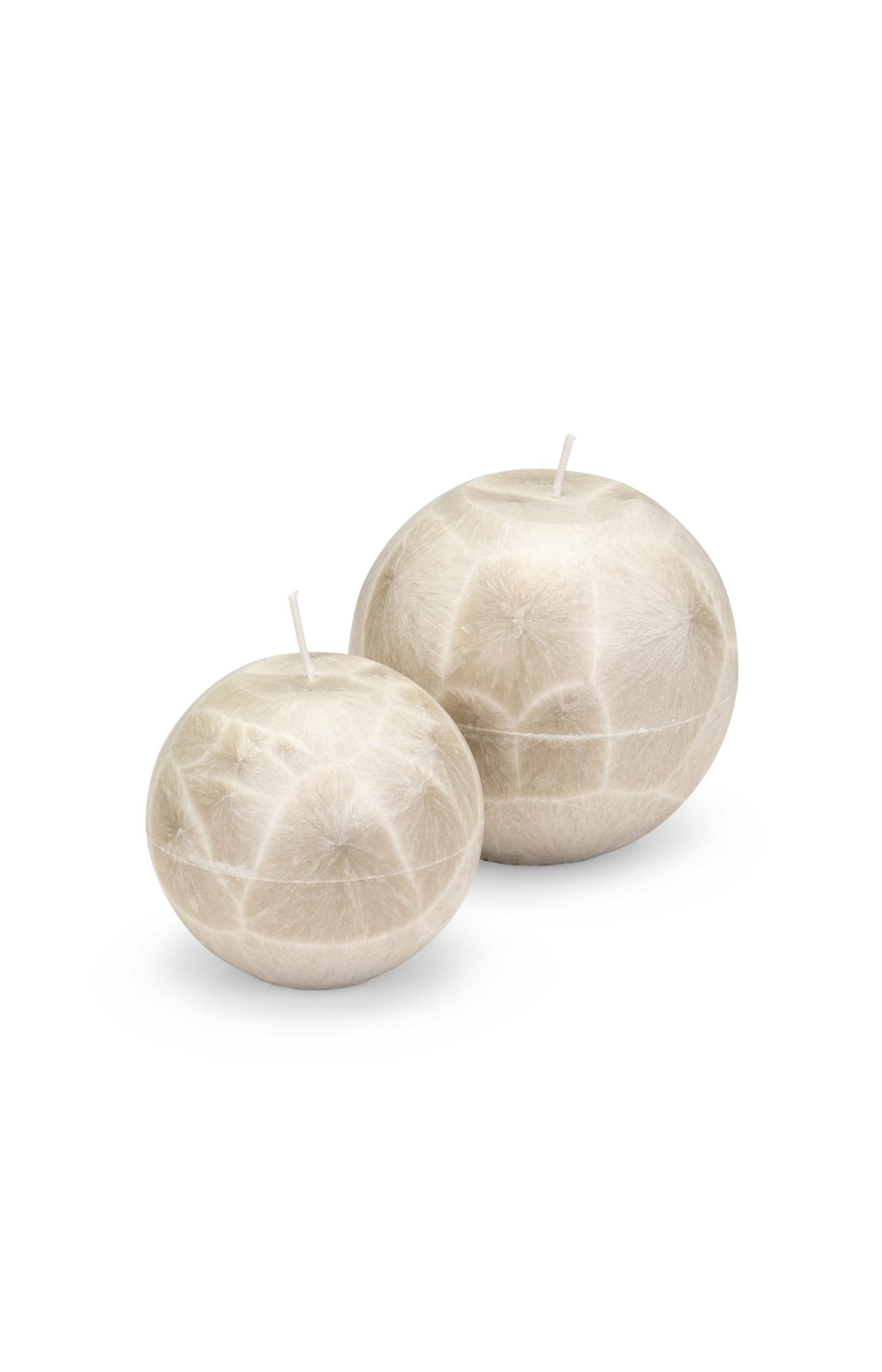 Large ball candle with crystal look