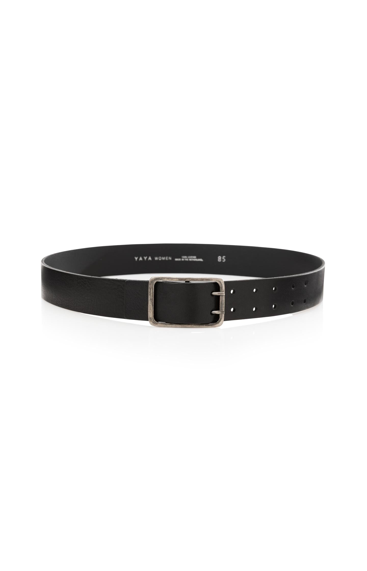 Leather belt with buckle - Type: lookbook