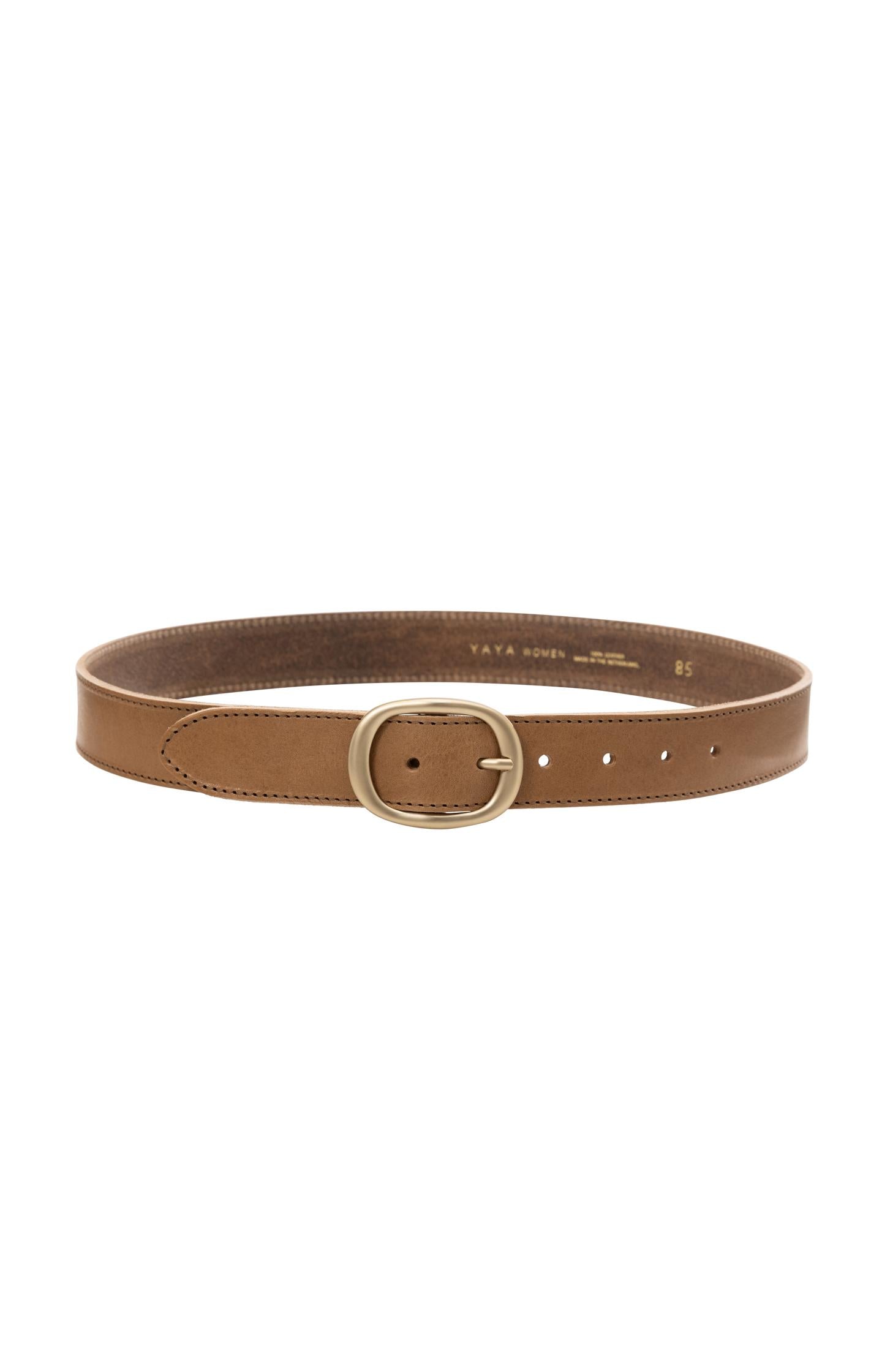 Leather belt with rounded buckle - Type: product