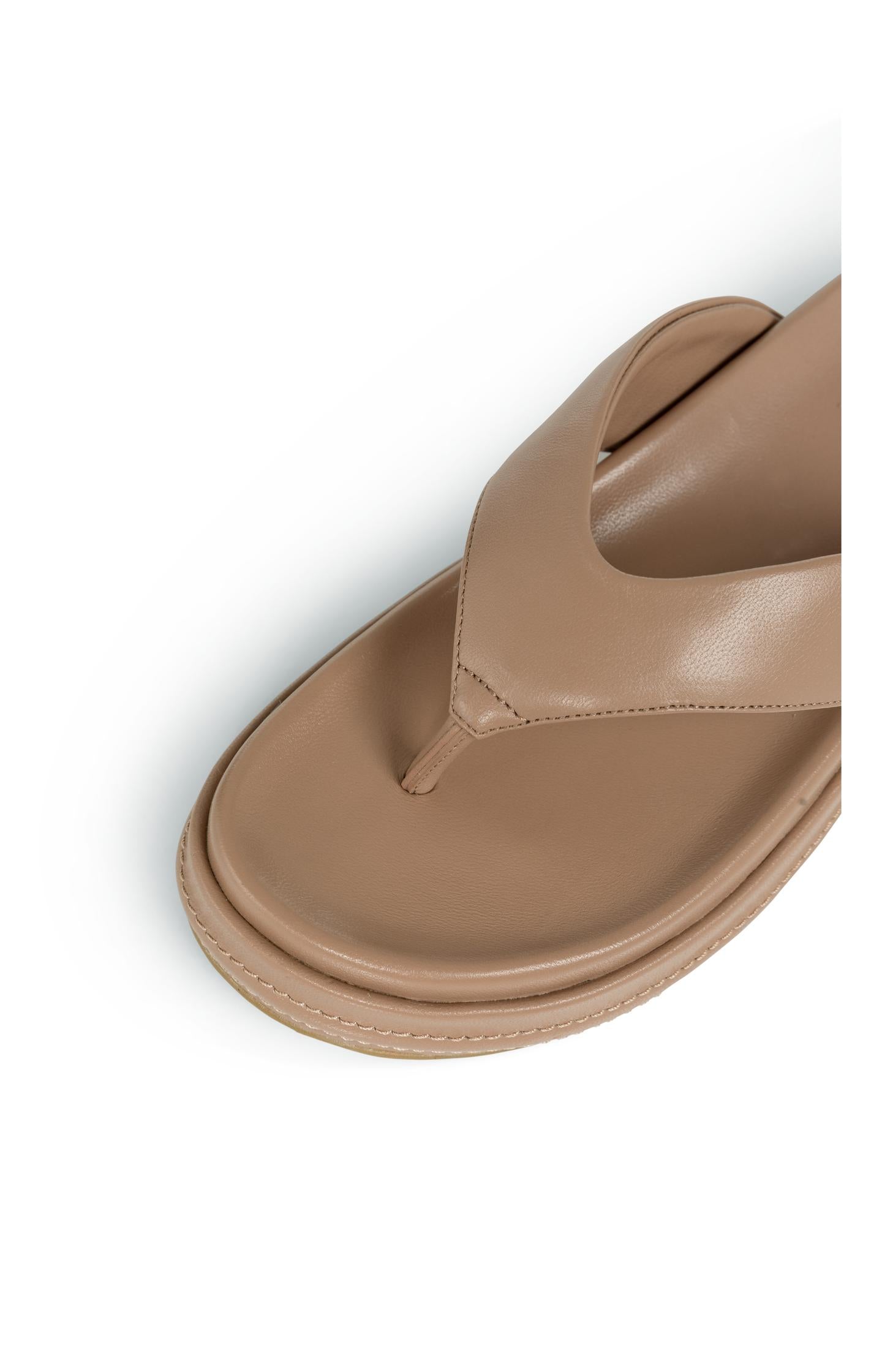 Leather sandals with platform sole