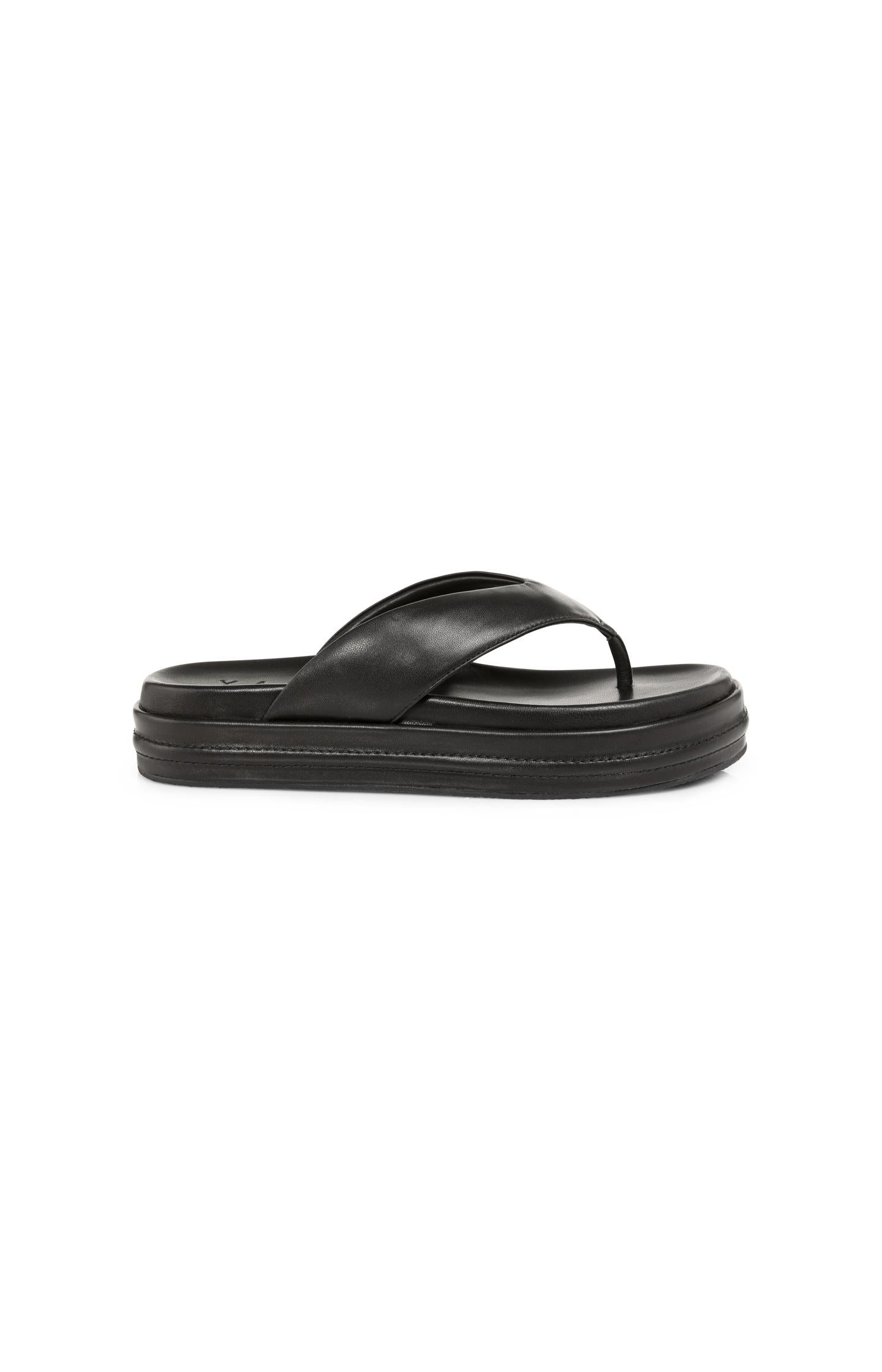 Leather sandals with platform sole