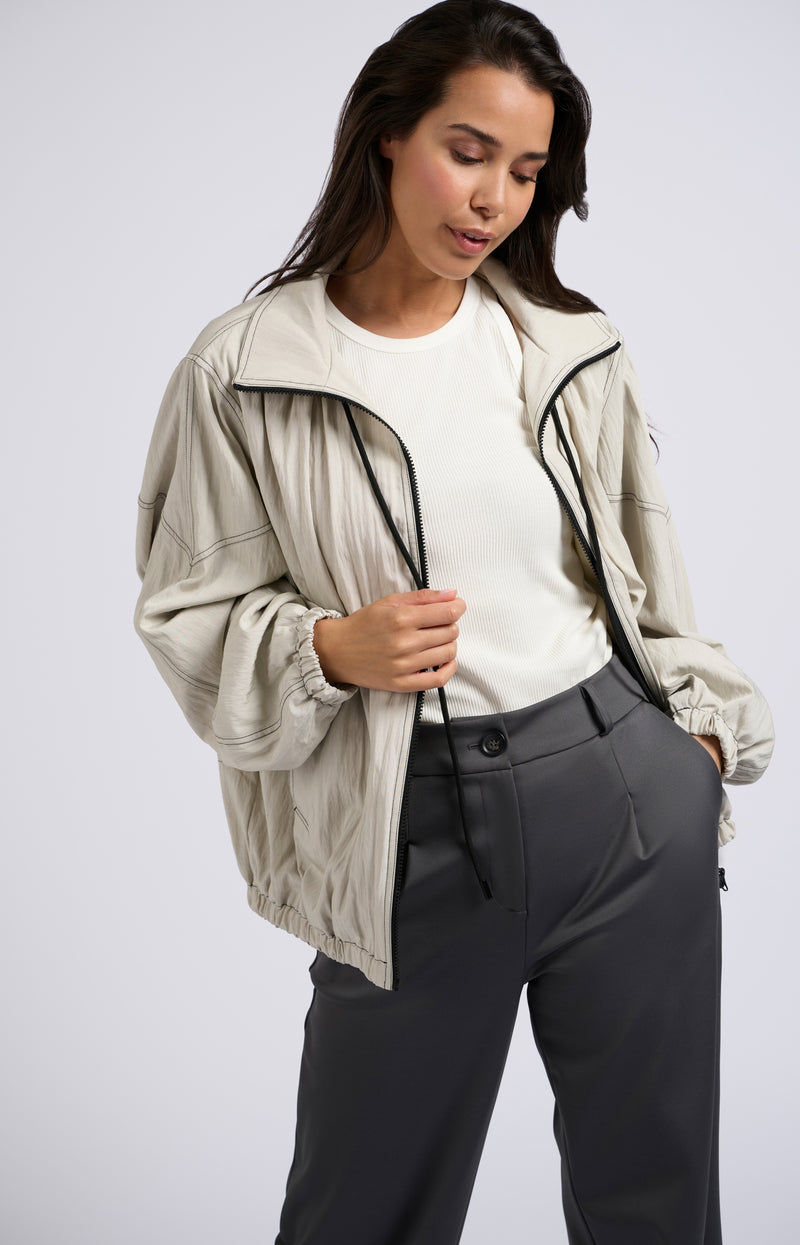 Lightweight oversized jacket