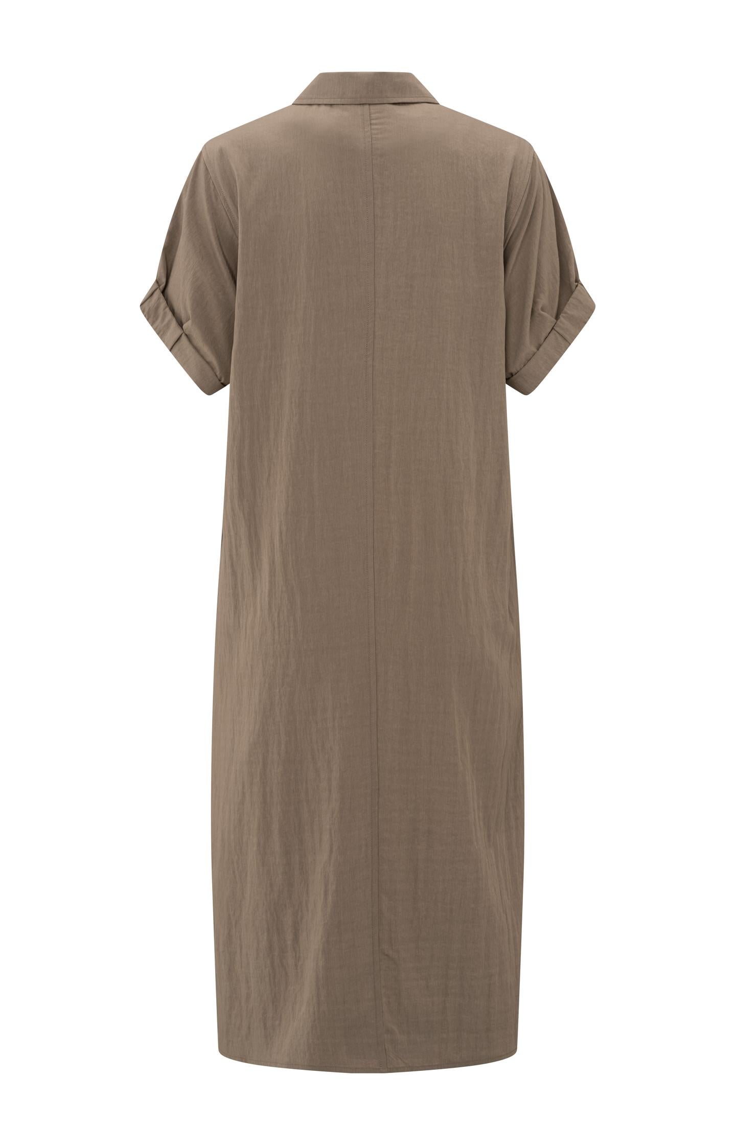 Lightweight shirt dress with short sleeves