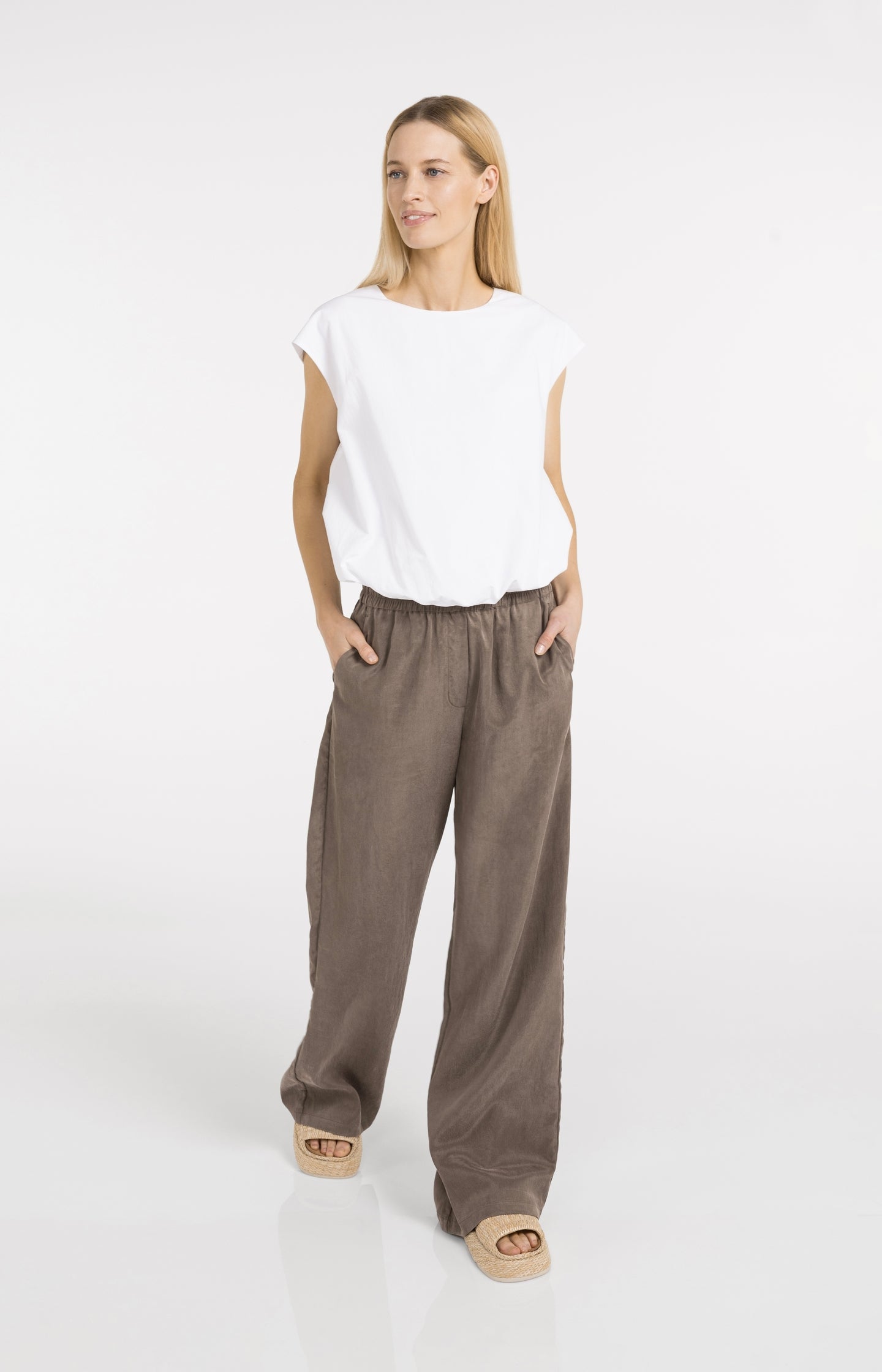 Linen short-sleeve balloon top