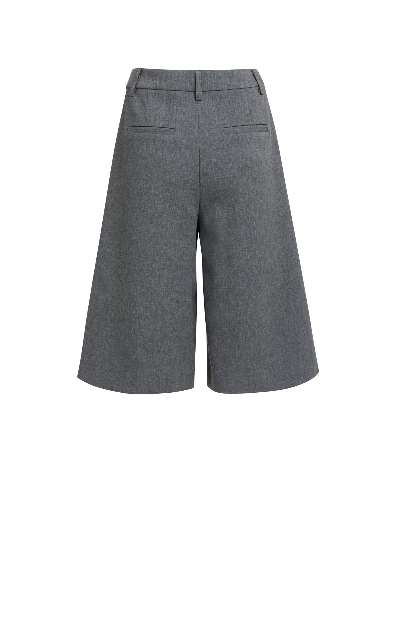 Long bermuda shorts