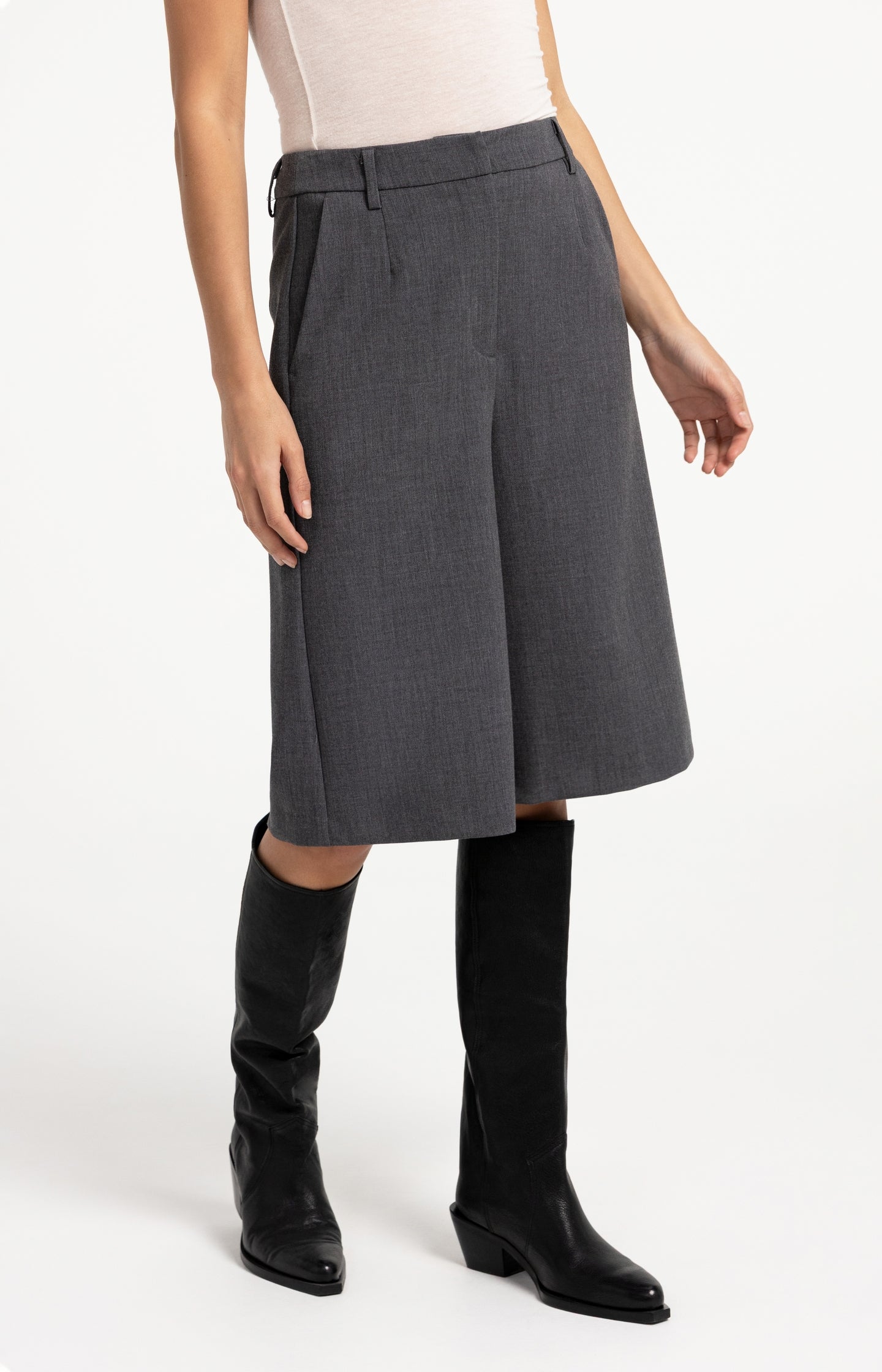 Long bermuda shorts