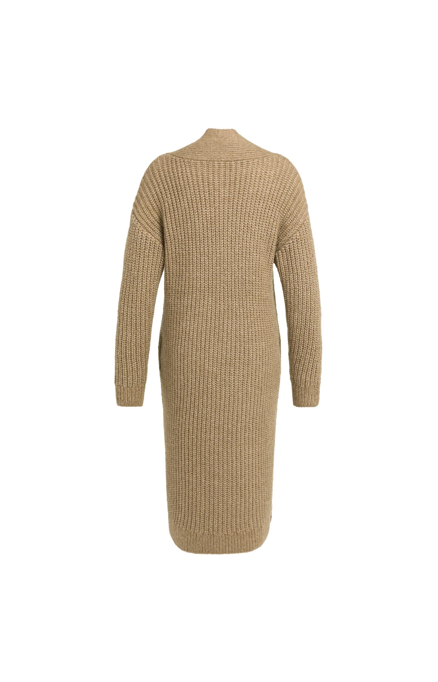 Long chunky knit cardigan with long sleeves