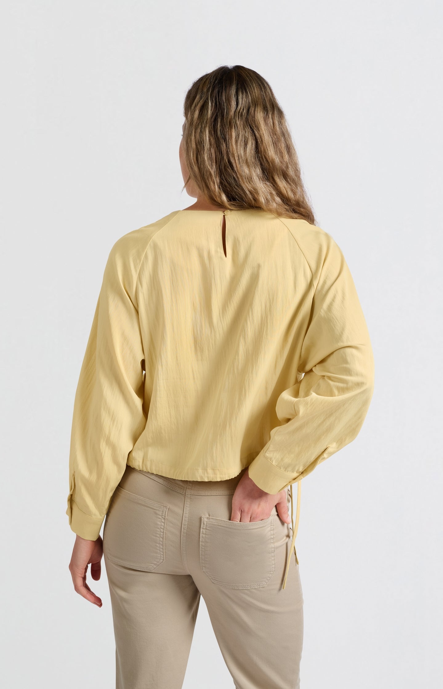 Long-sleeve top with drawcord and loose fit