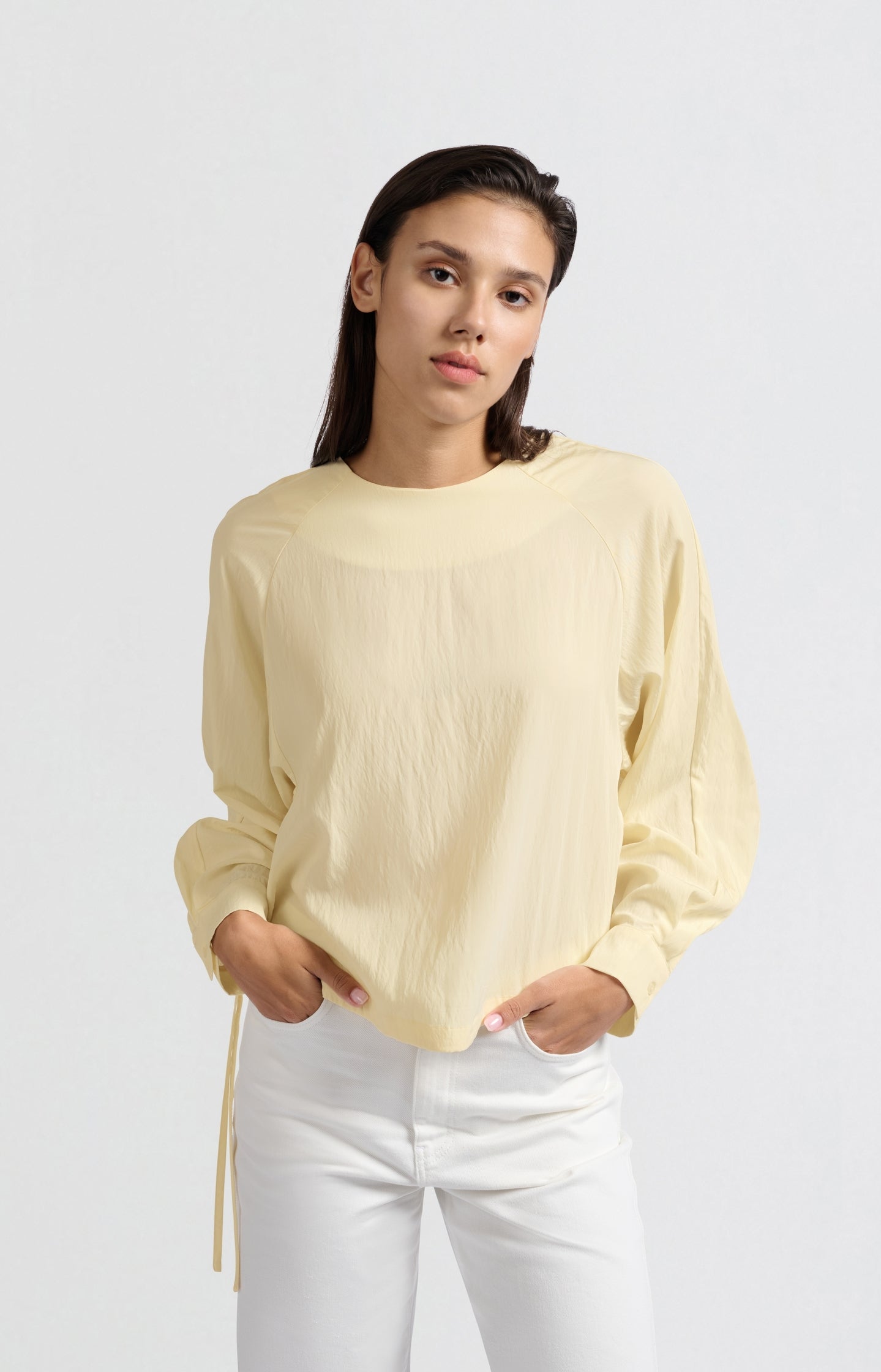 Long-sleeve top with drawcord and loose fit