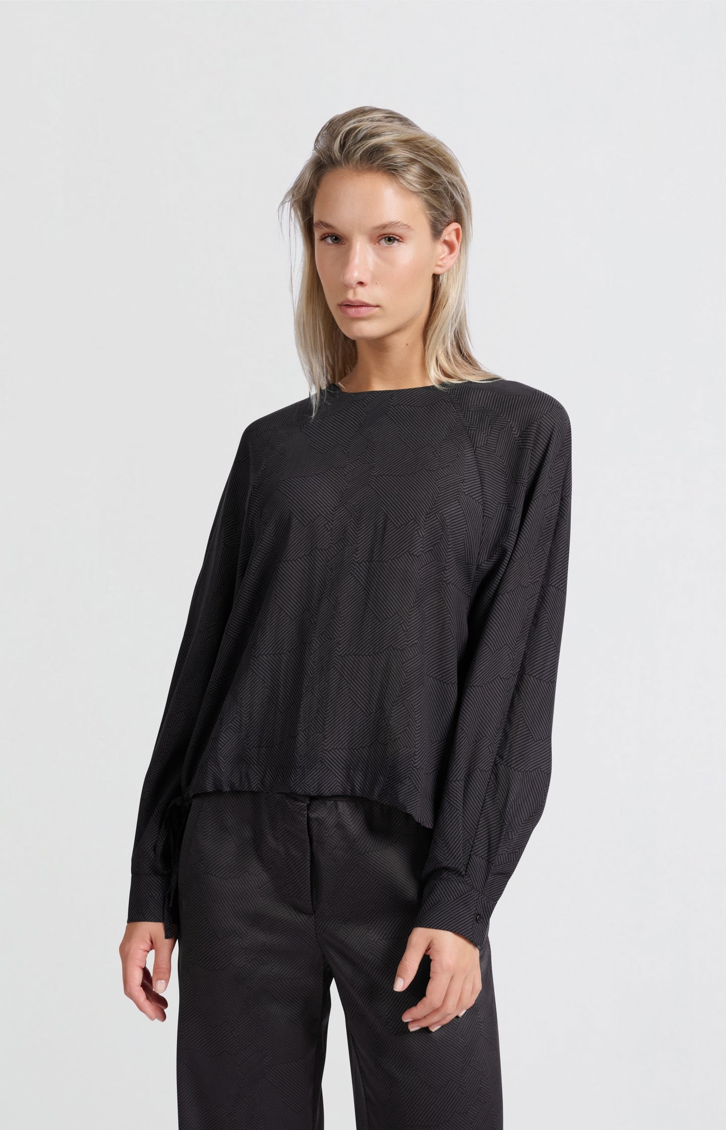 Long-sleeve top with print and drawcord