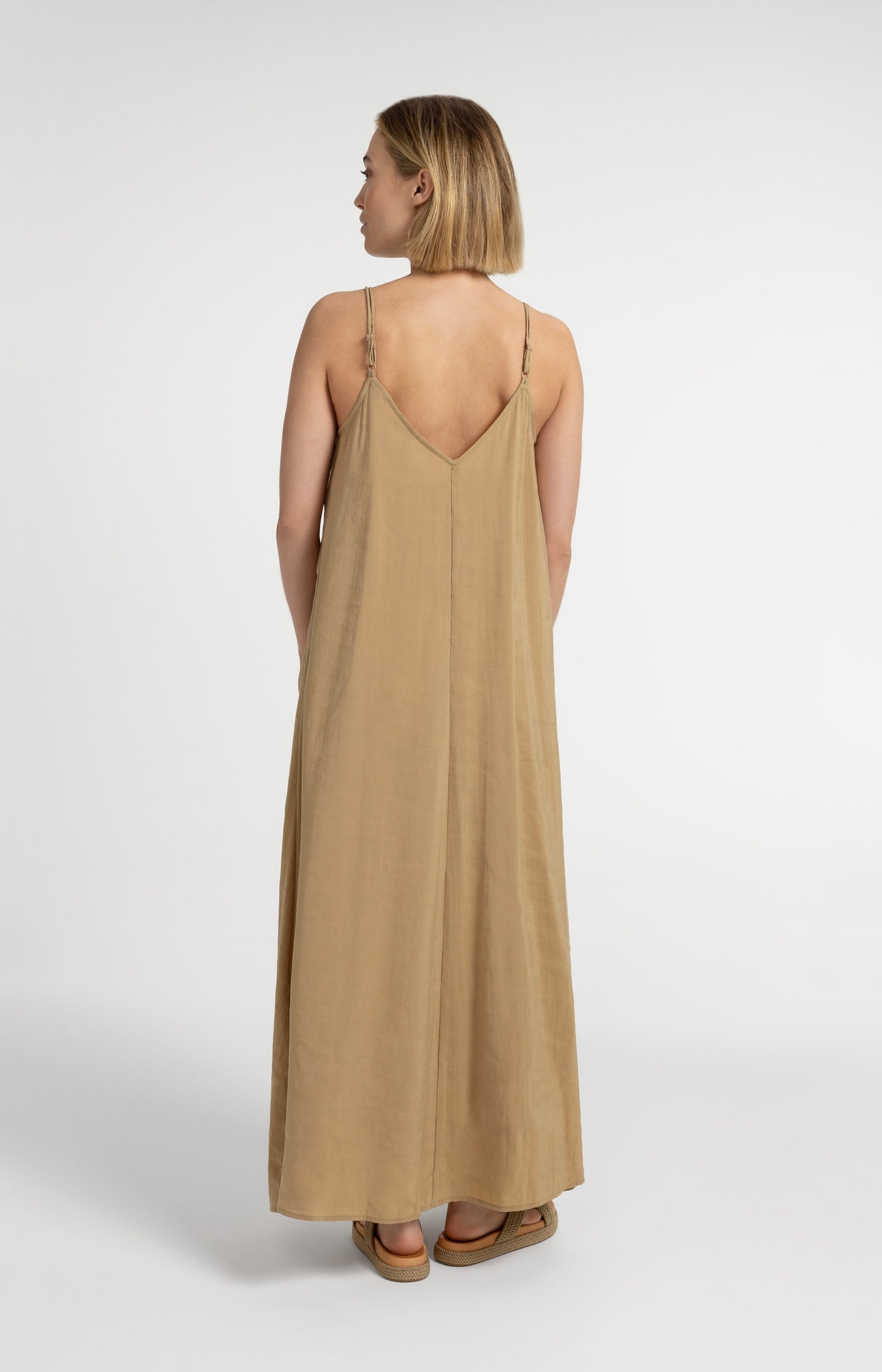 Long strappy dress with V-neck
