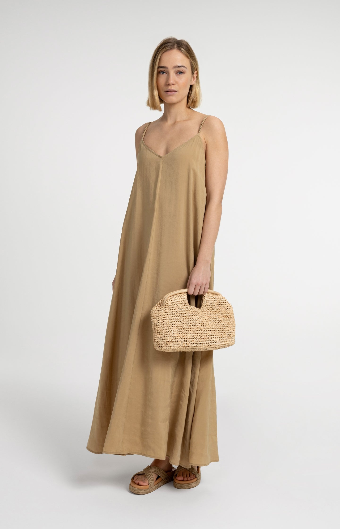Long strappy dress with V-neck