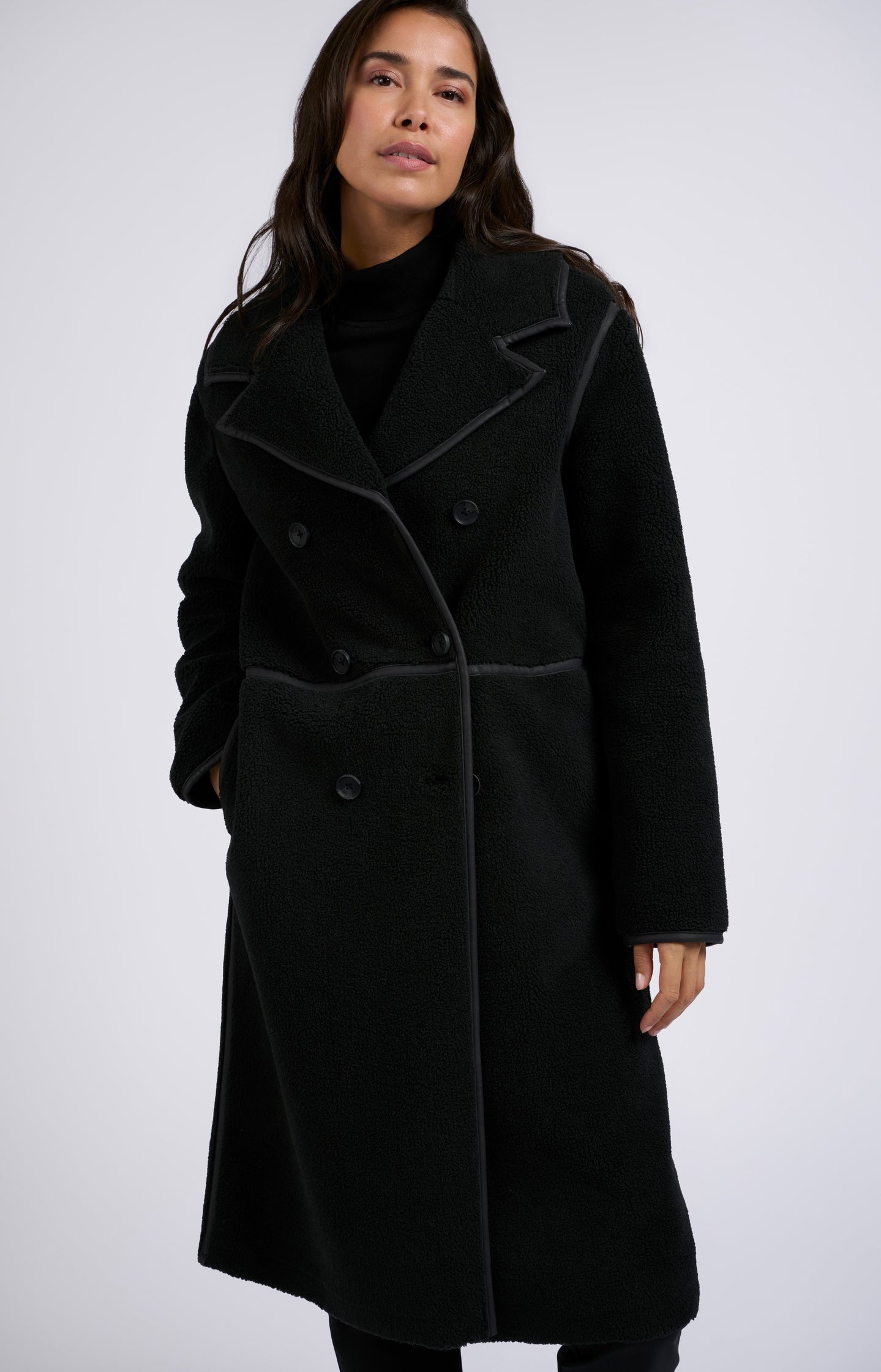 Long teddy coat with double-breasted buttons and collar