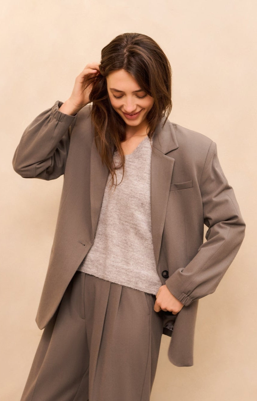 Loose-fit blazer with elastic hem and long sleeves - Type: lookbook