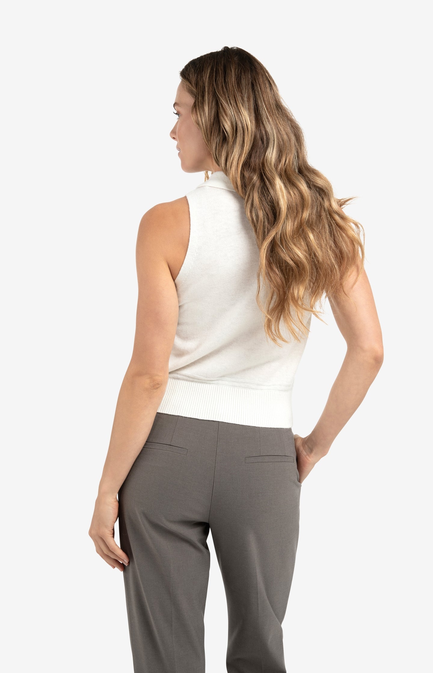 Loose fit jeans with high waist and wide legs (L34)