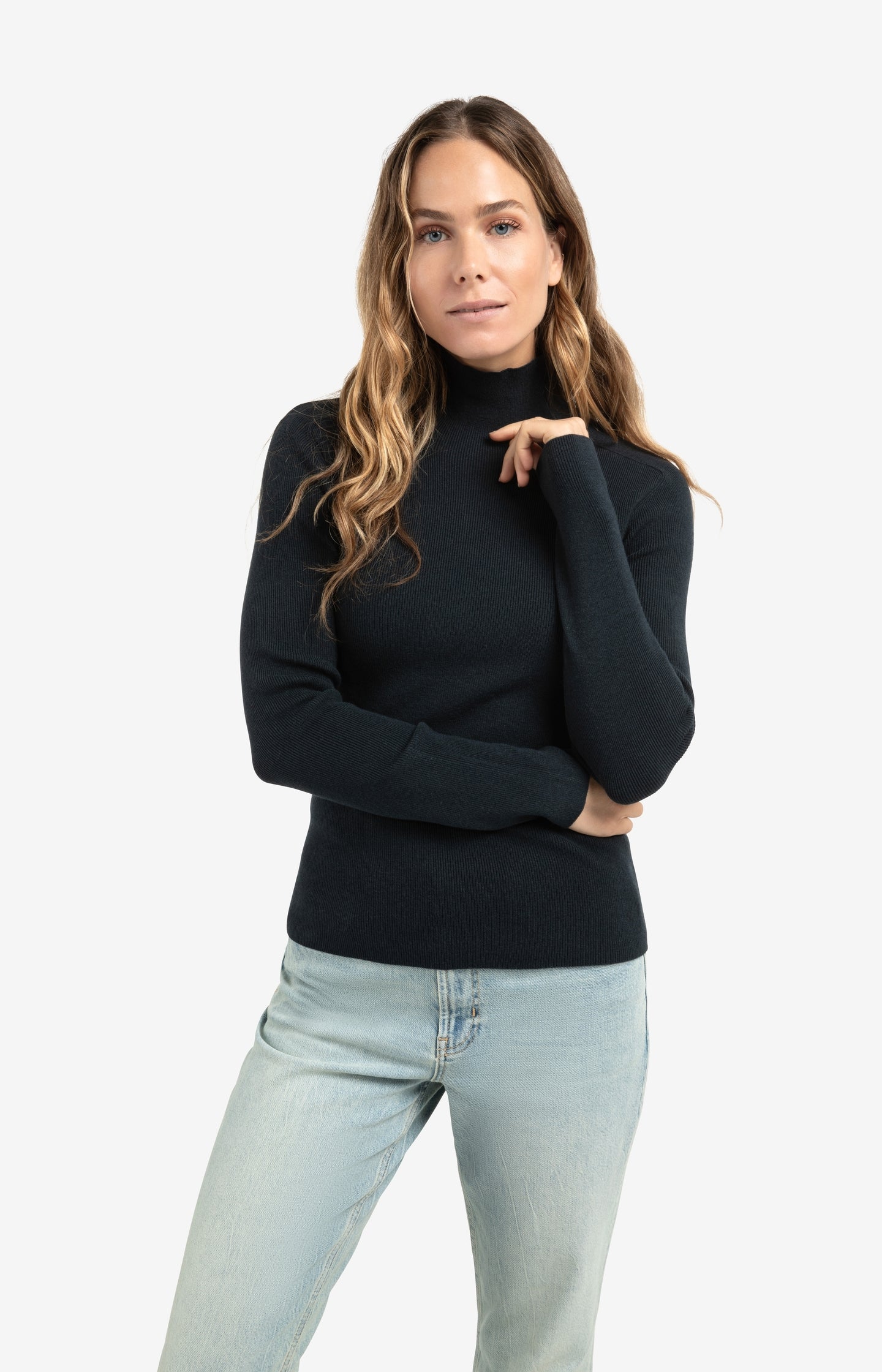 Loose fit jeans with high waist and wide legs (L34)