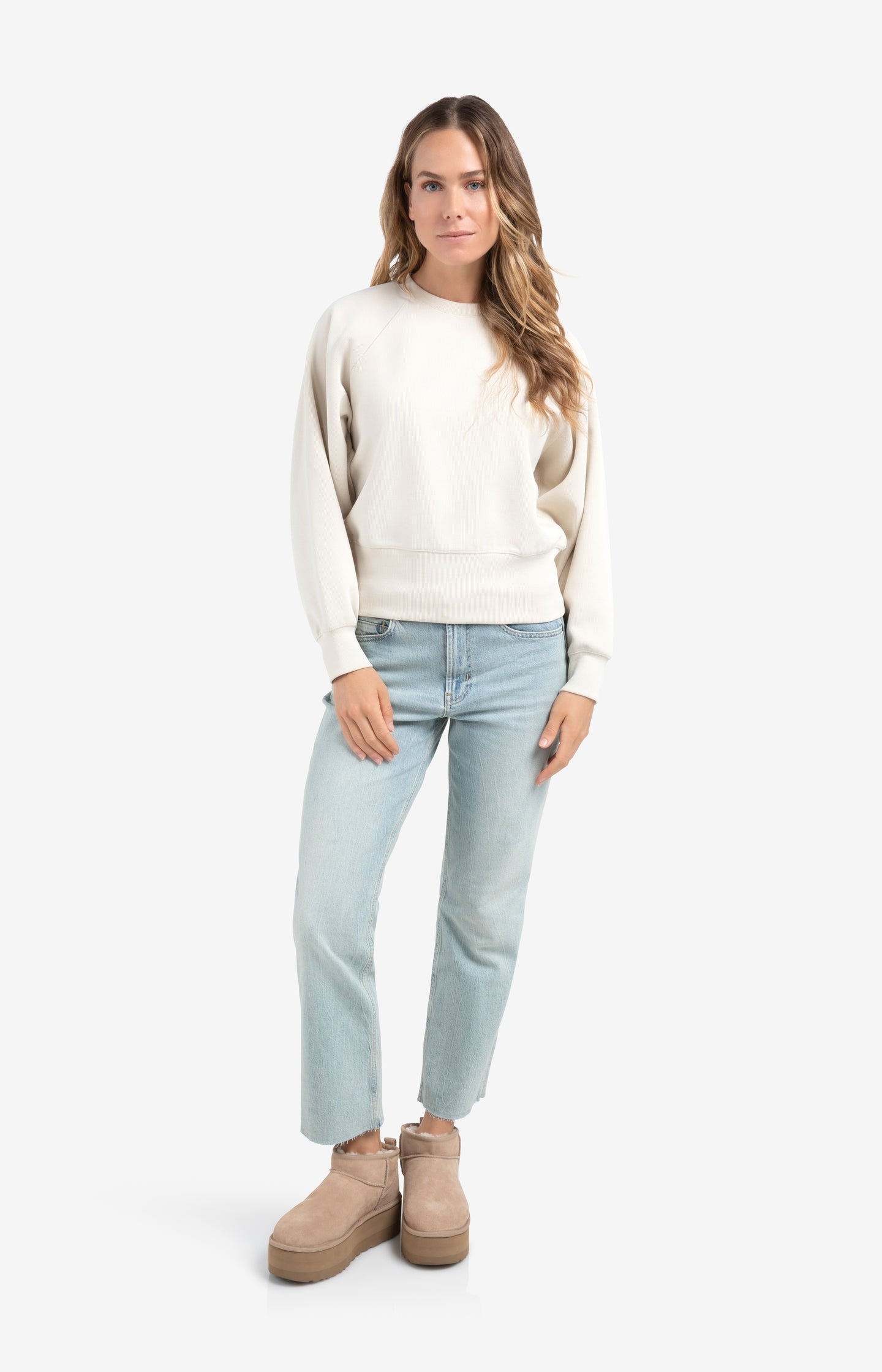 Loose fit jeans with high waist and wide legs (L34)