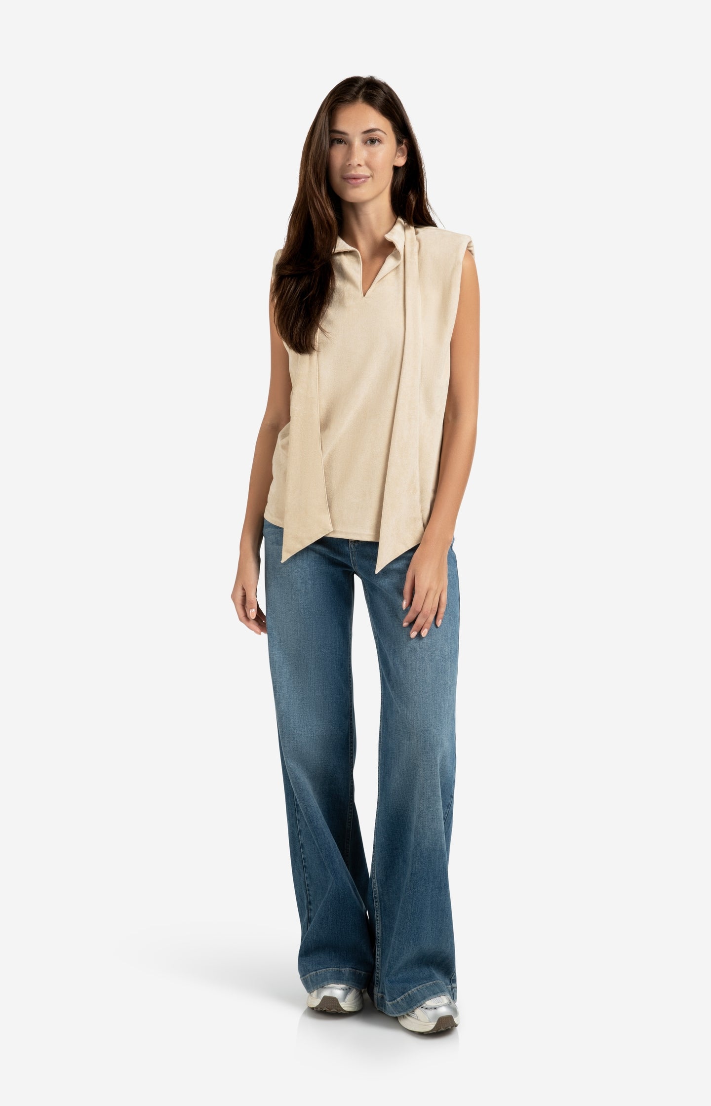 Loose fit jeans with high waist and wide legs (L34)