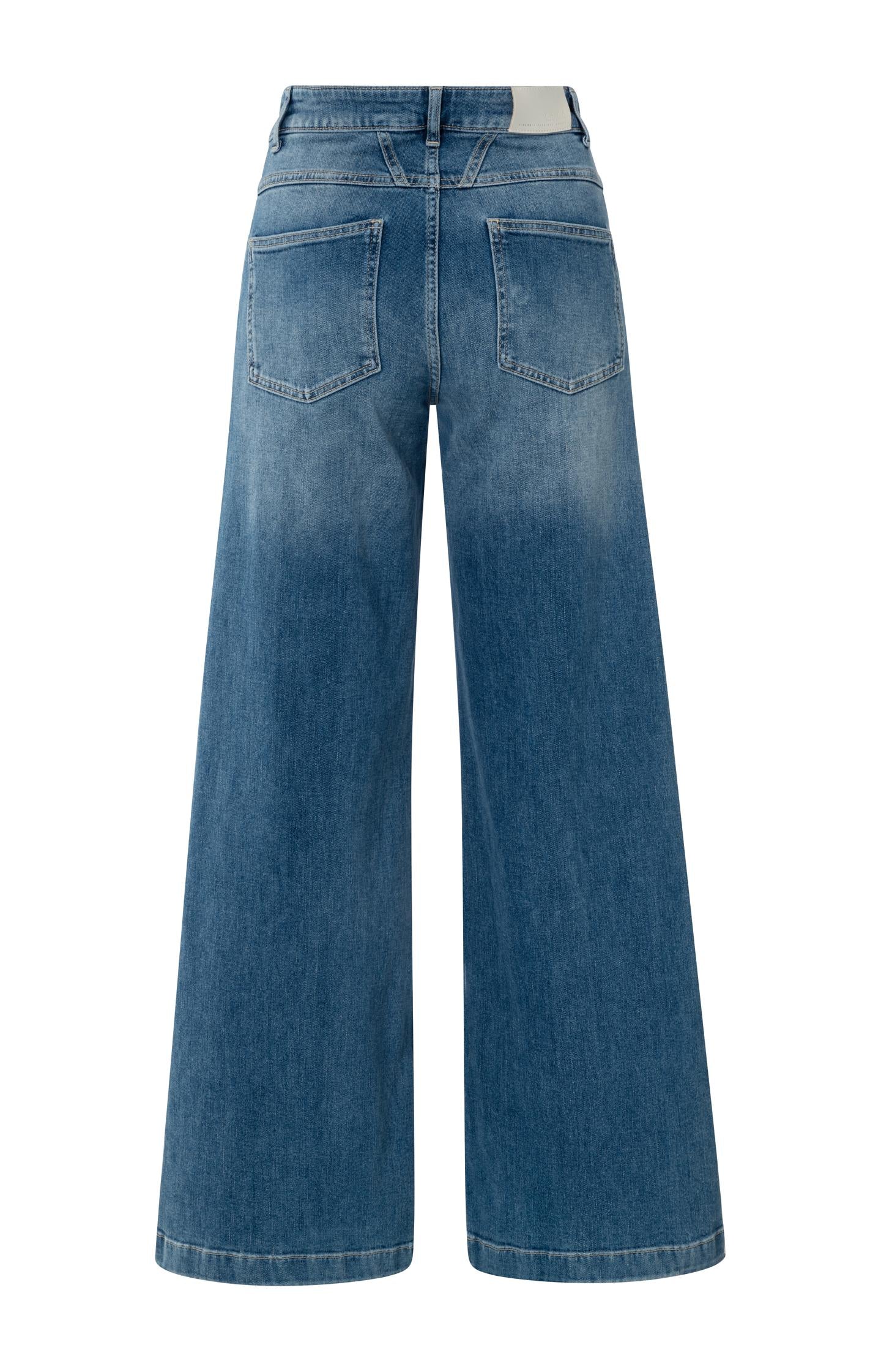 Loose fit jeans with high waist and wide legs (L34)