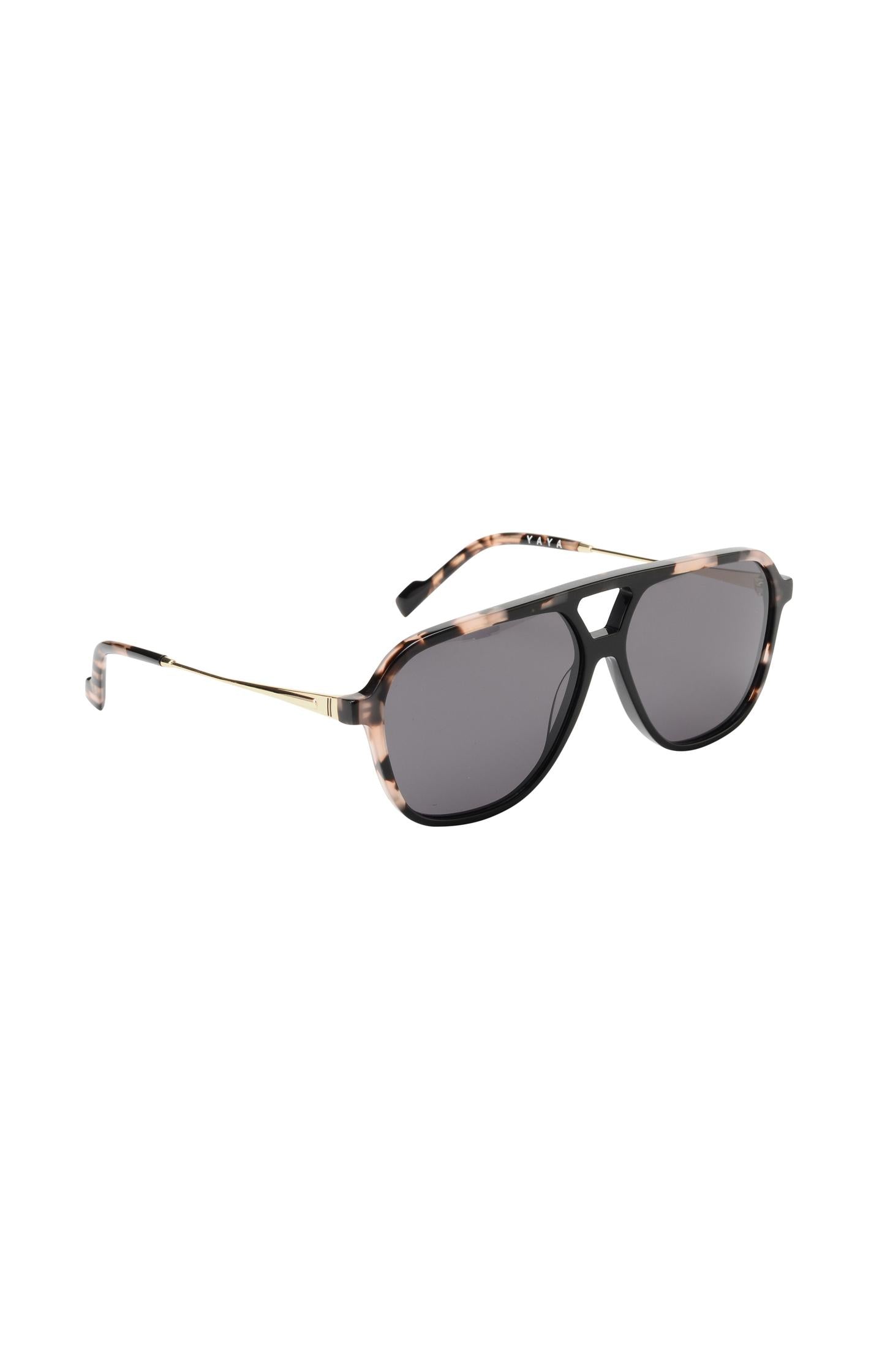 Lou sunglasses with classic pilot frame