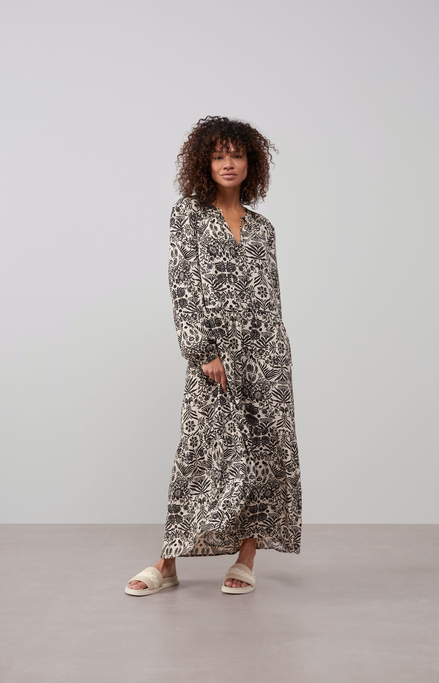 Springfield Damen Maxikleid – Langärmlig Mit Frontschlitz, Lässig & Urban